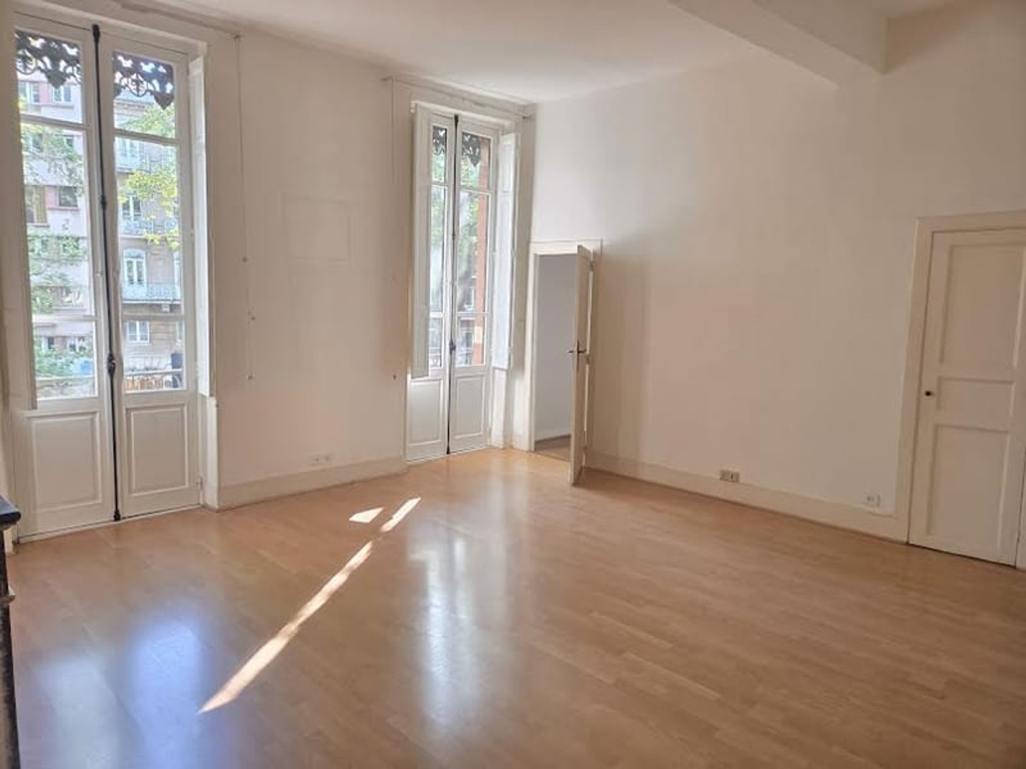 Bureaux à vendre - 5 pièces - 131m2 - Toulouse (31000)