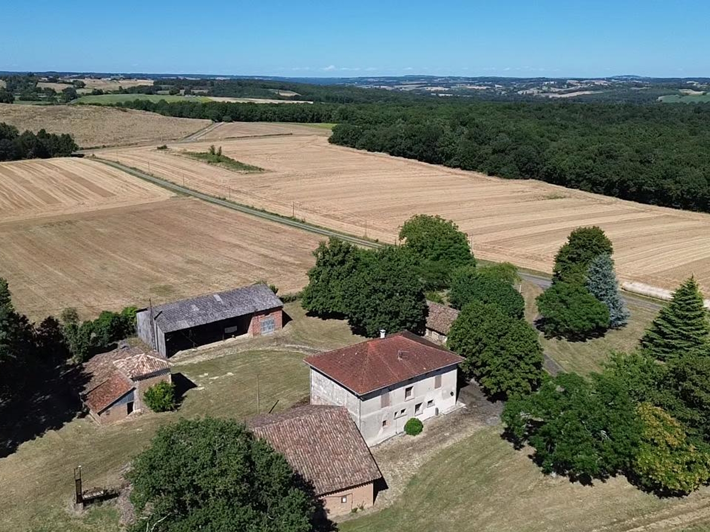 Maison à vendre - 6 pièces - 220m2 - Vazerac (82220)