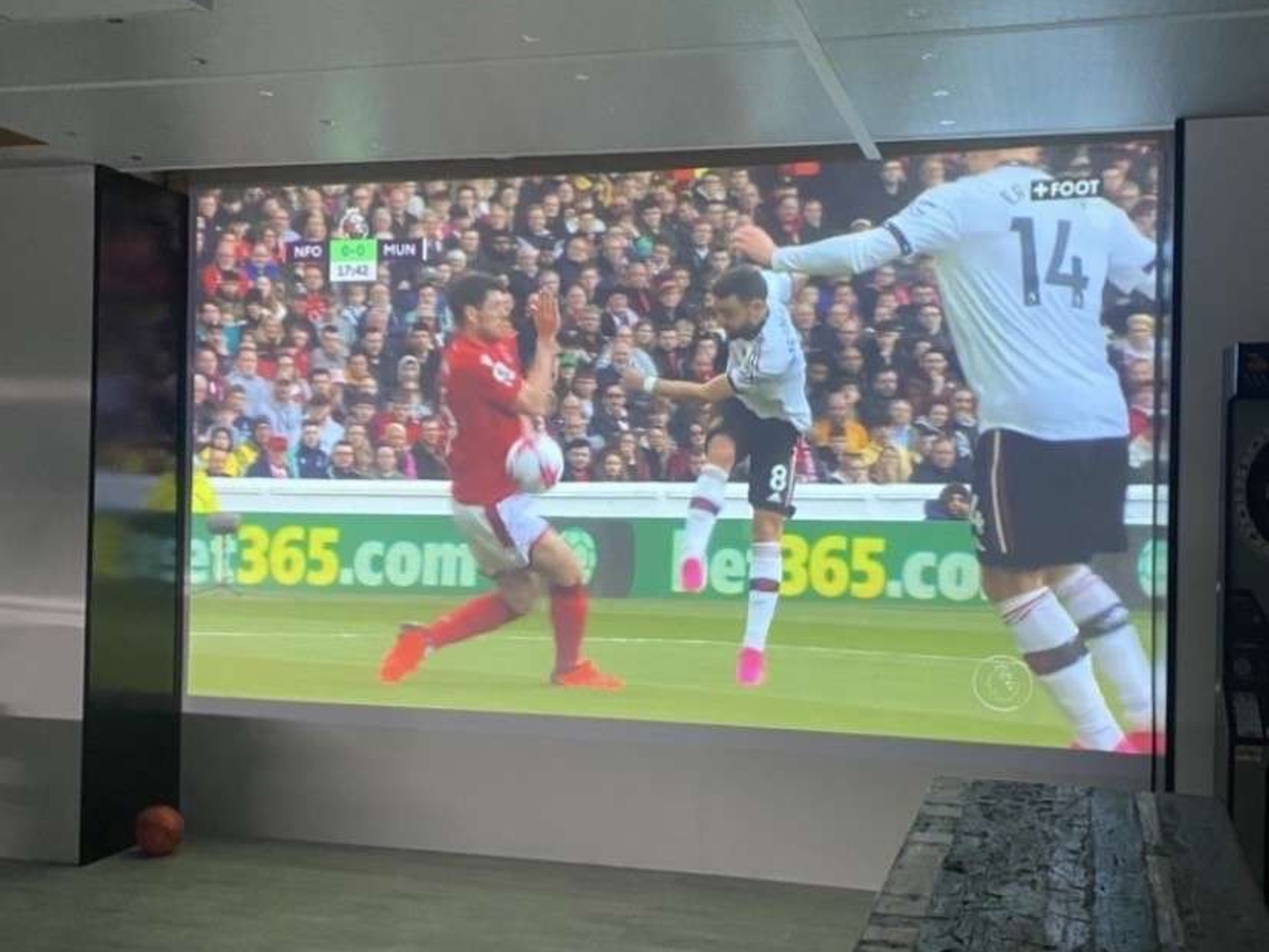 Vente salle de sport et loisir murs et fonds 44