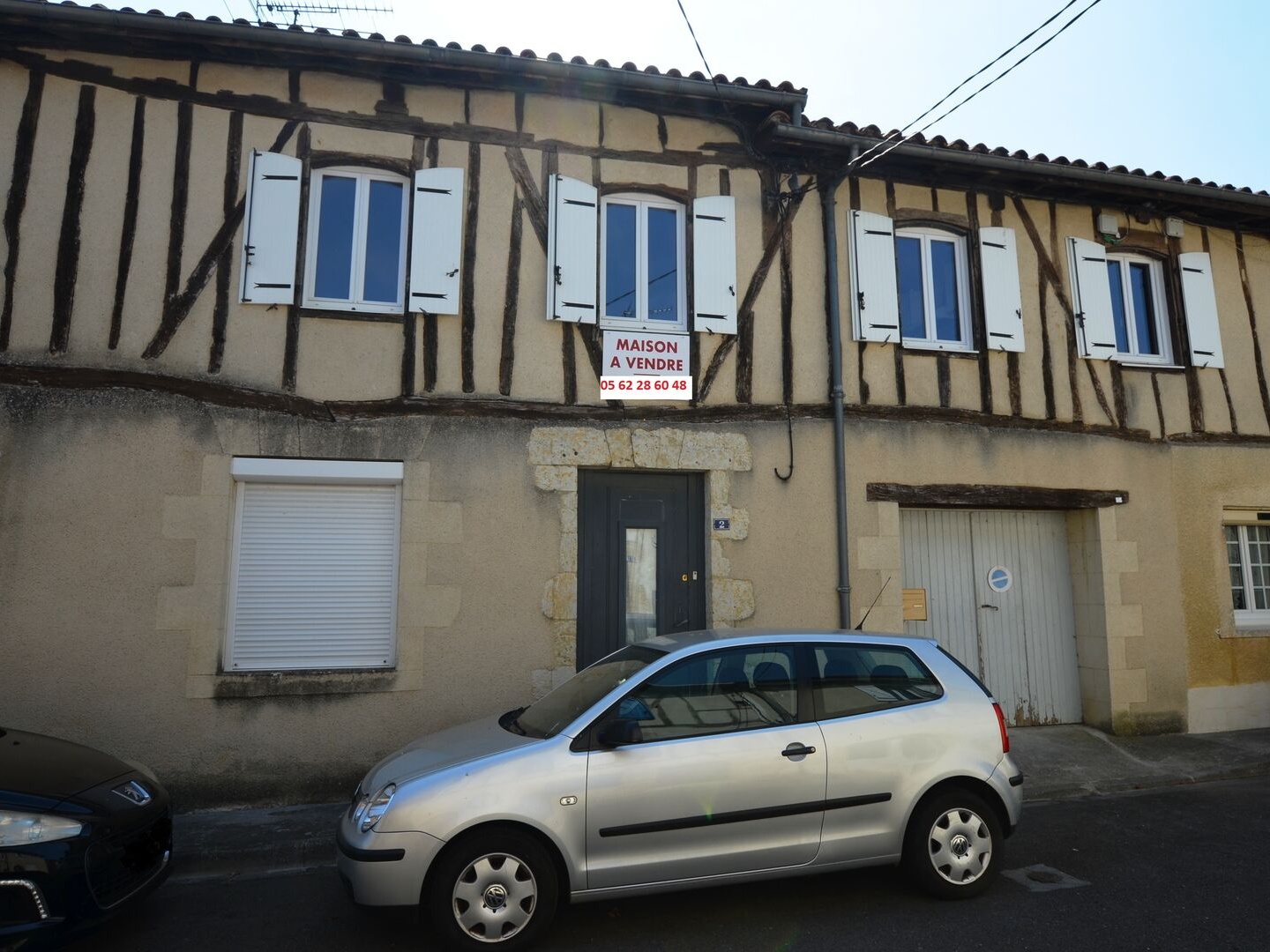 À vendre, Vic-Fezensac (Gers): charmante maison de ville 4 chambres, 2 au rdc, avec garage et cour, proche commodités