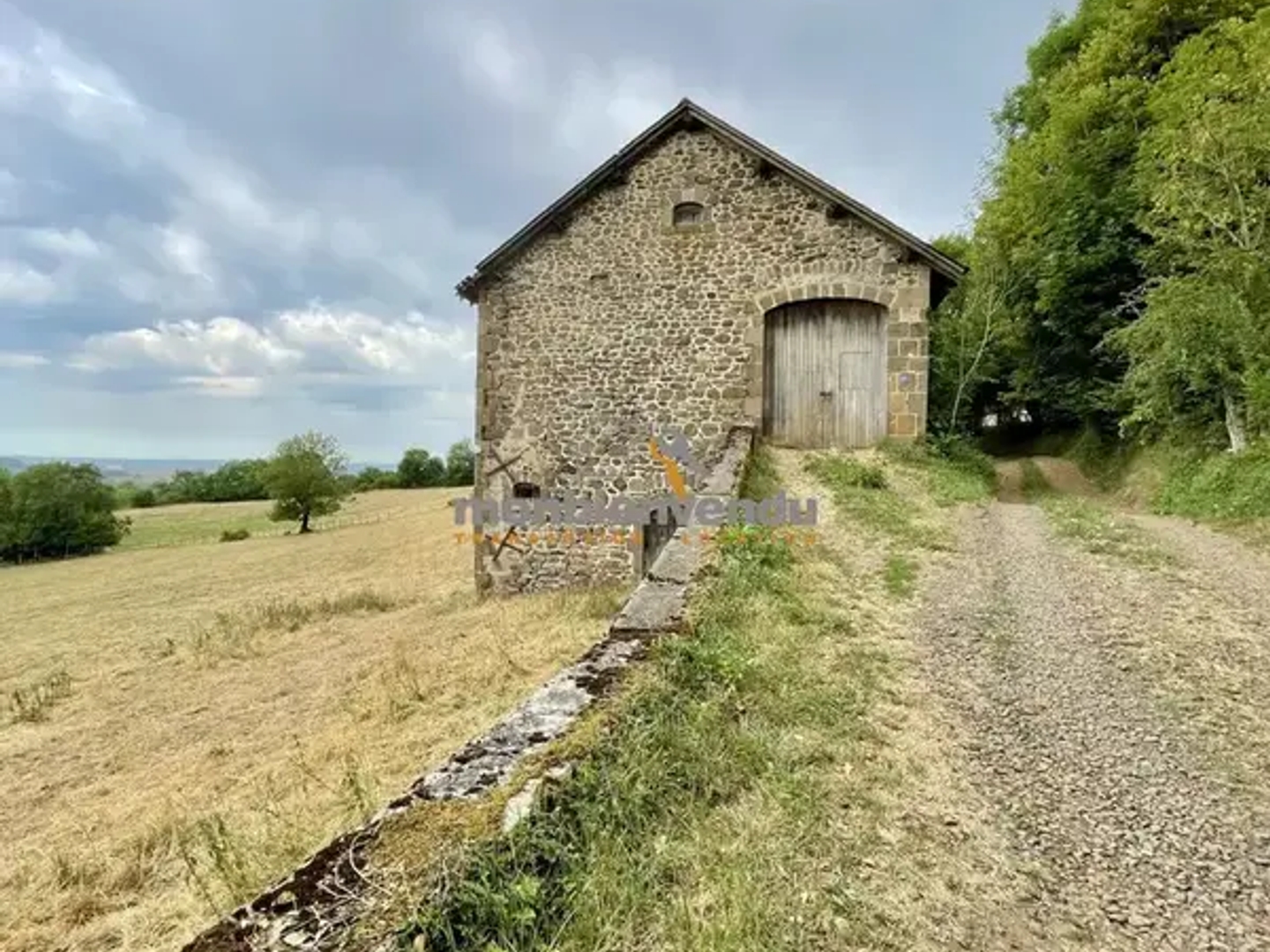 Maison 1 pièce 220 m²