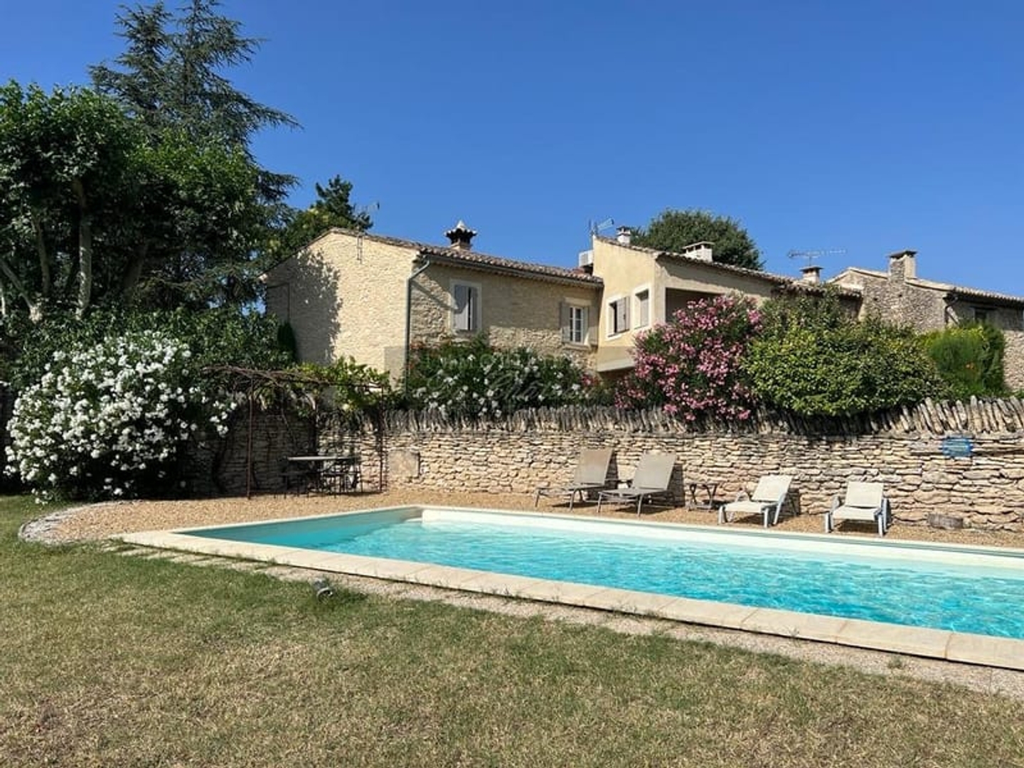 Maison à vendre - 108m2 - Gordes (84220)