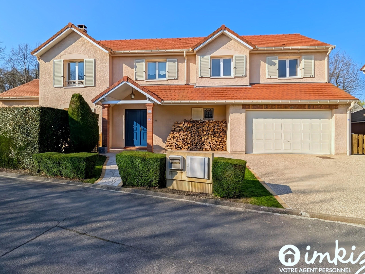 Maison familiale d'exception, jardin et garage
