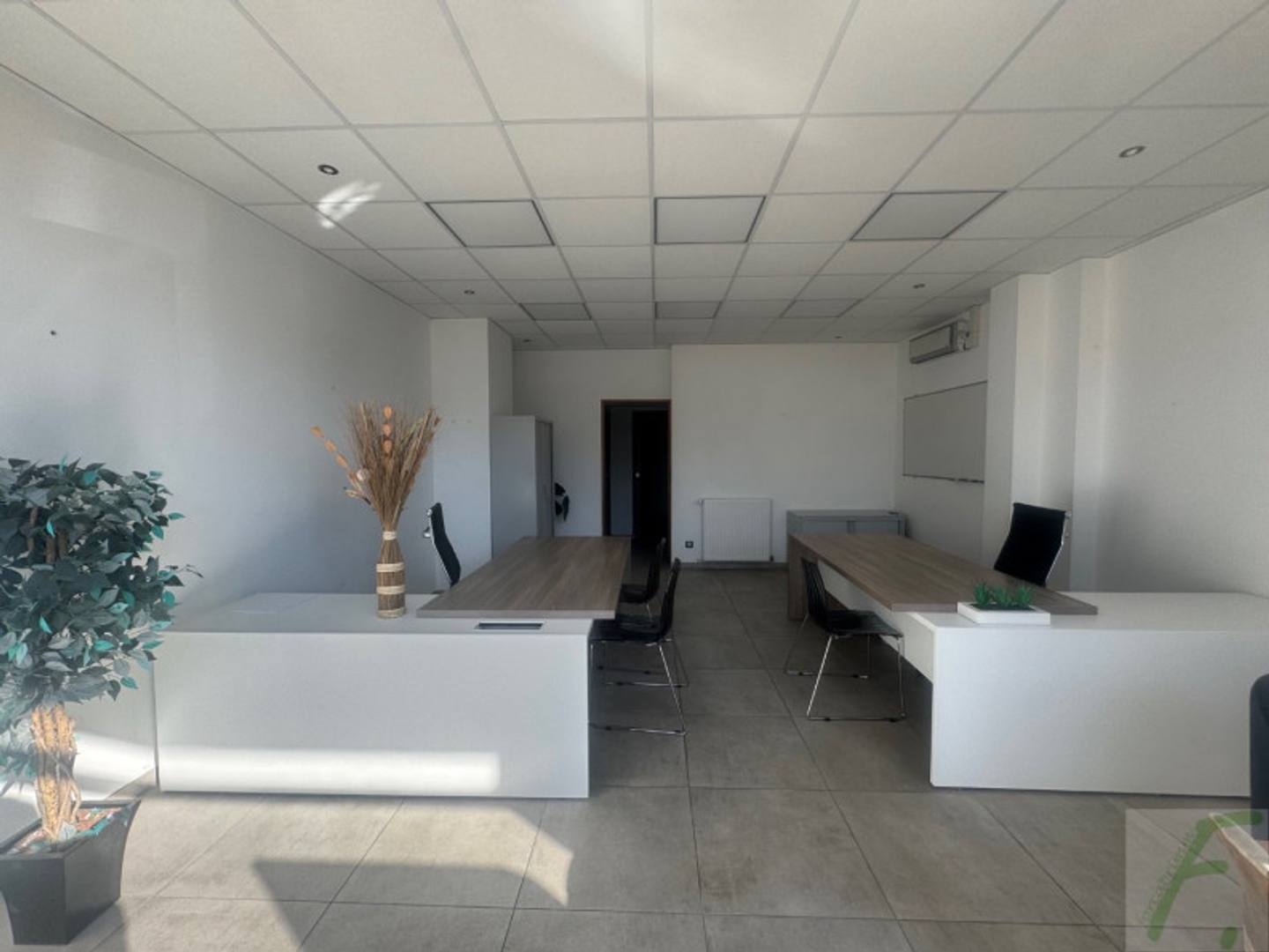 Locaux à vendre - 6 pièces - 73m2 - Aix-Les-Bains (73100)