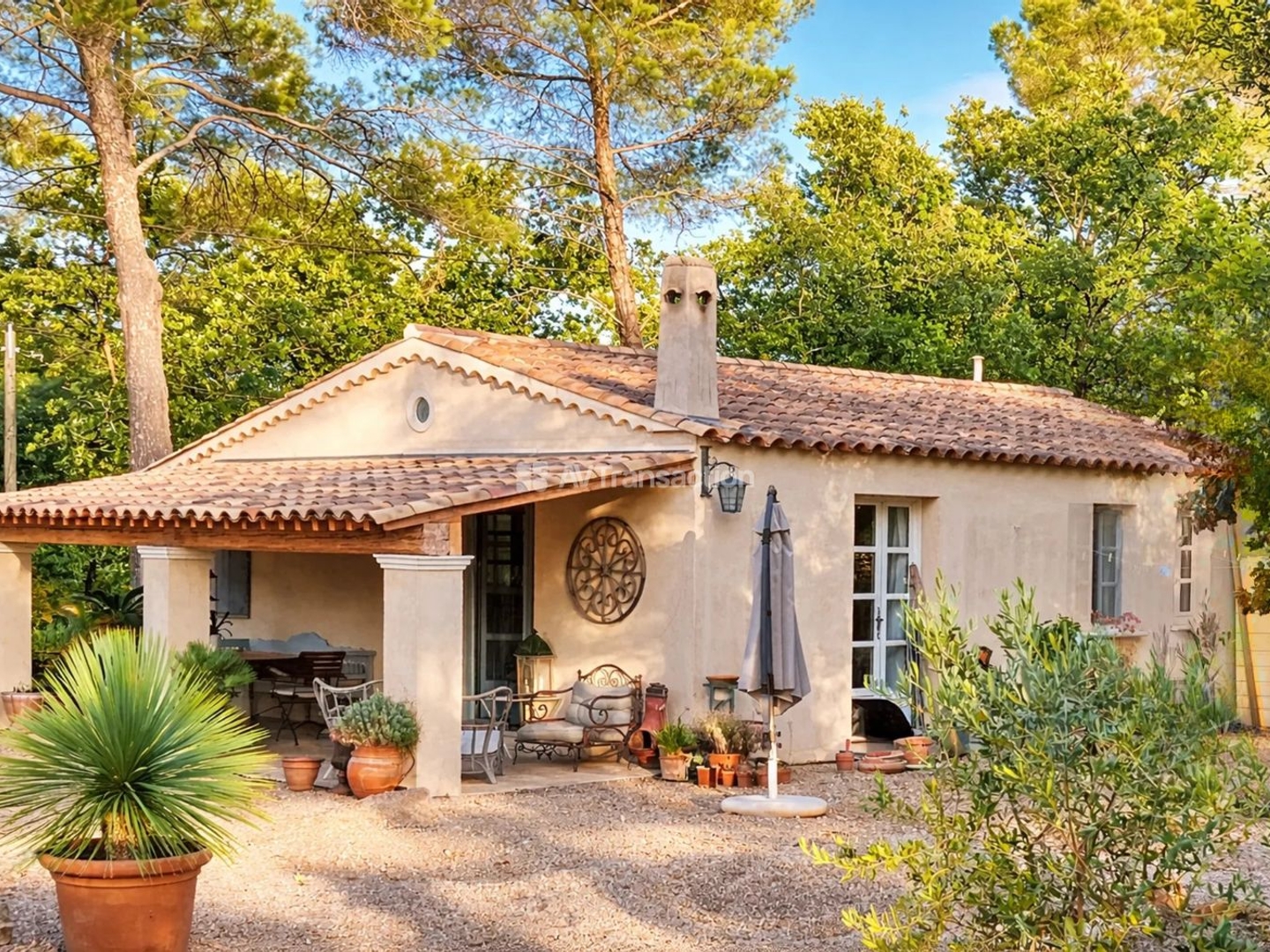 Charmante Maison avec piscine proche de Flayosc