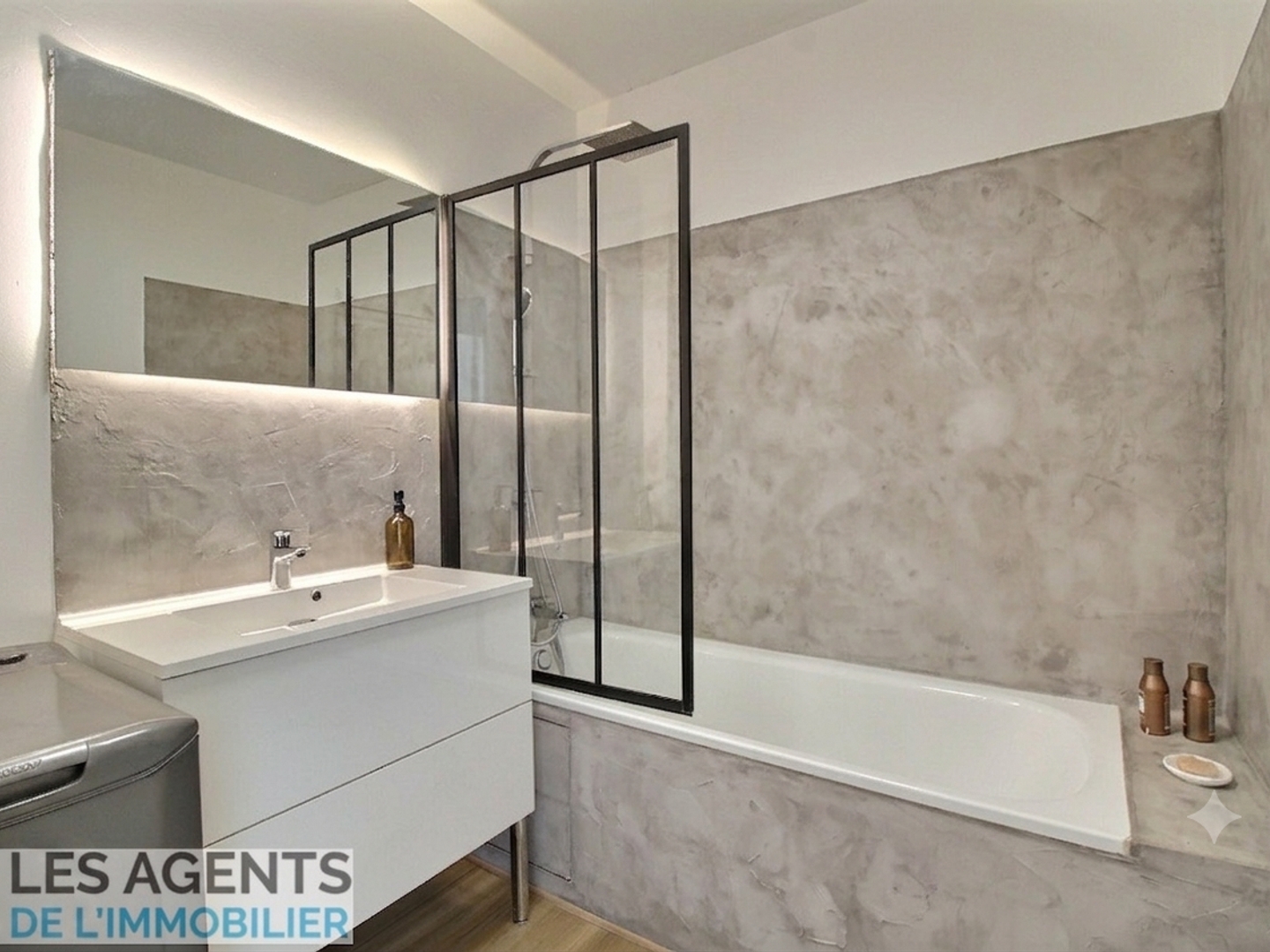 Immeuble à vendre - 3 pièces - 59m2 - Puteaux (92800)