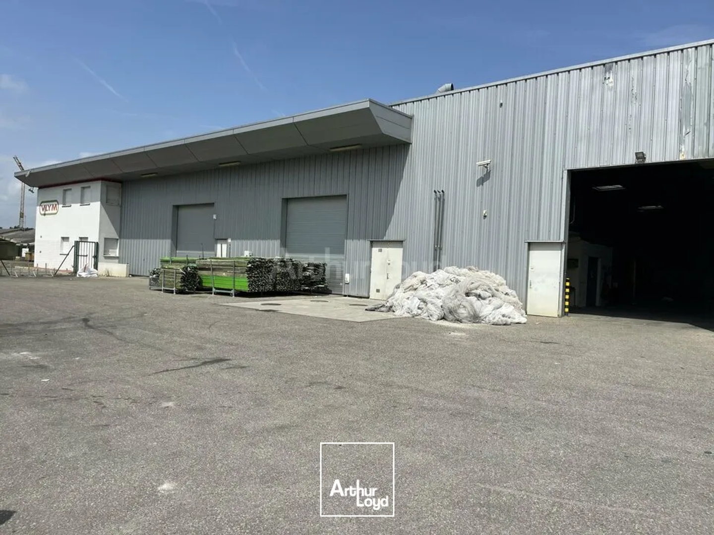 LOCAL D'ACTIVITE - ENTREPOT à VENDRE de 2010 m²