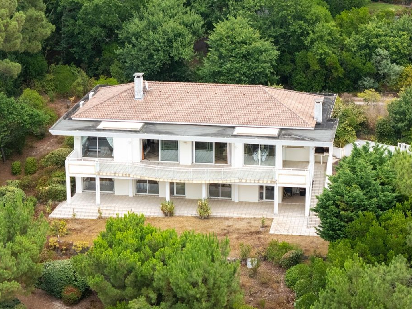 Maison individuelle 6 pièces 280 m²
