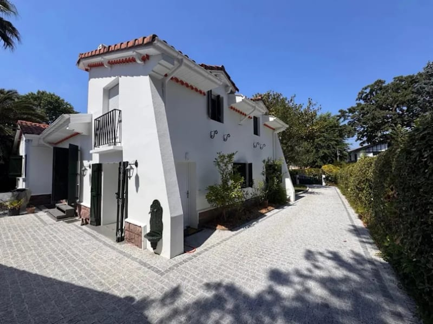 Maison à vendre - 6 pièces - 205m2 - Anglet (64600)