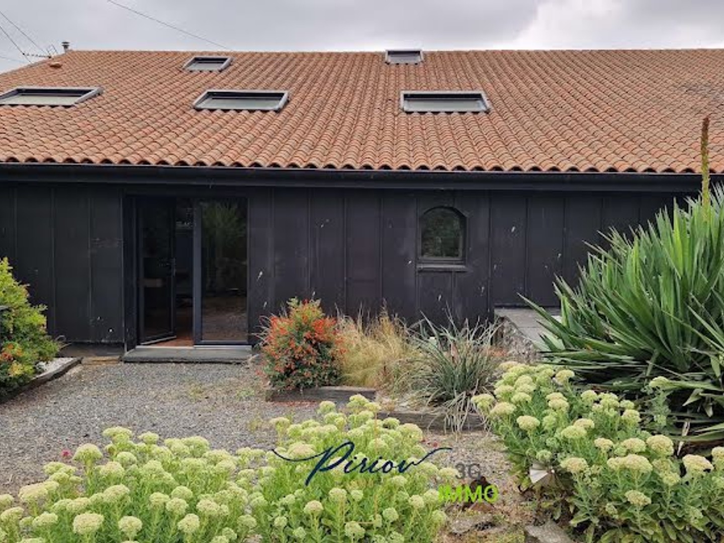 Maison 1 pièce 197 m²