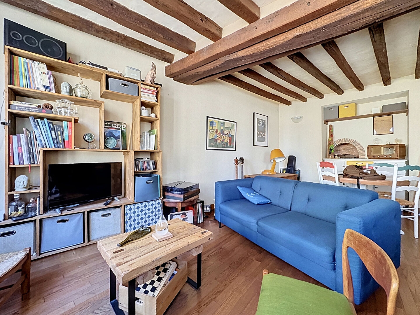 CHARME DE L'ANCIEN AU C?UR DE GREZ-NEUVILLE, À DEUX PAS DE LA MAYENNE