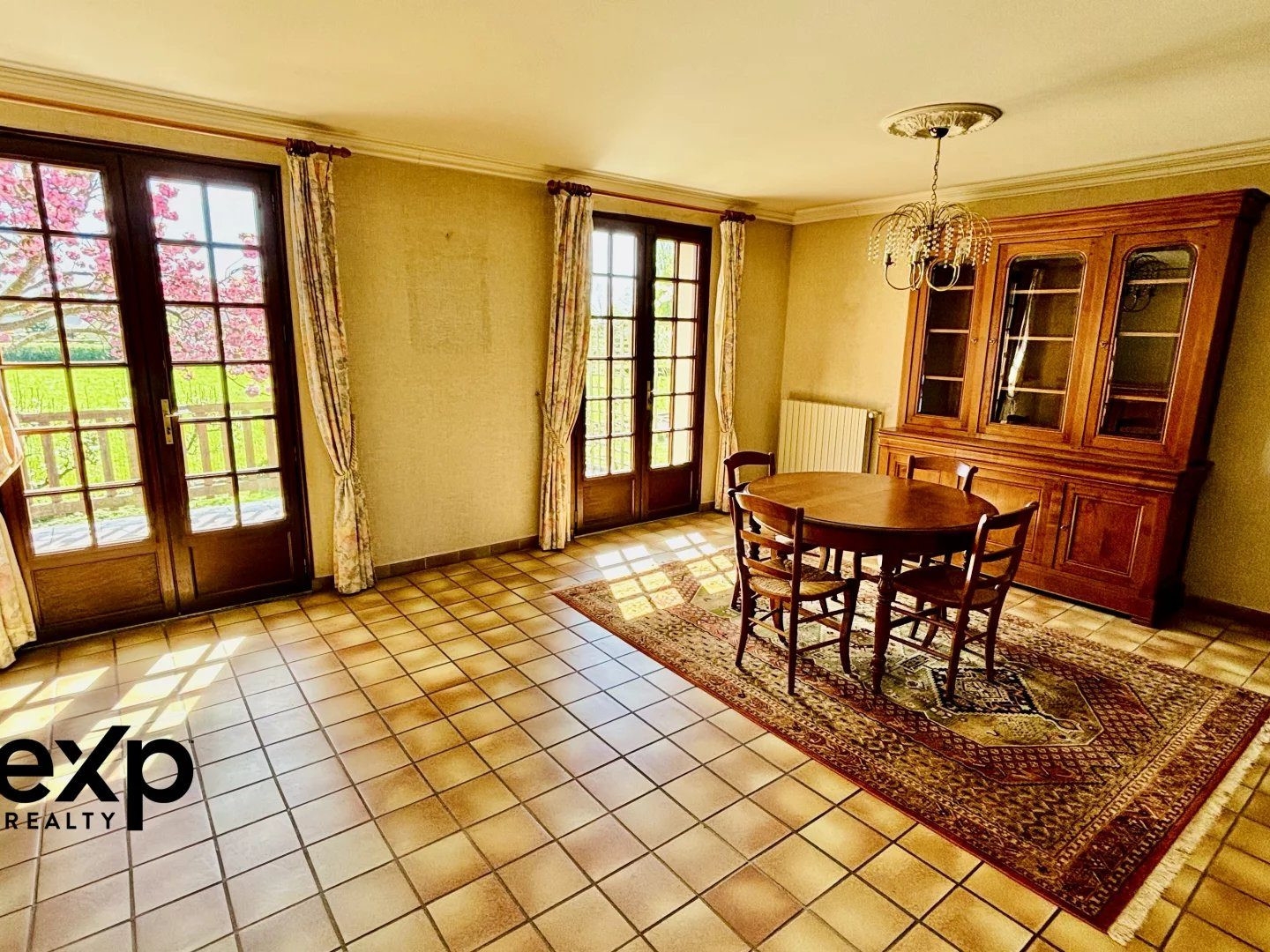 Maison à vendre - 4 pièces - 101m2 - Saint-Baudelle (53100)