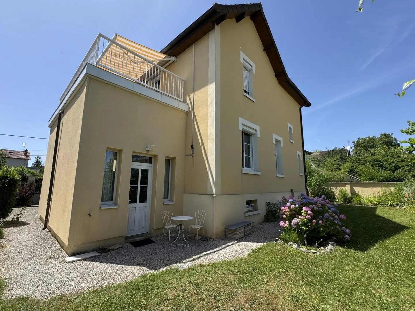 Maison à vendre - 6 pièces - 124m2 - Dole (39100)
