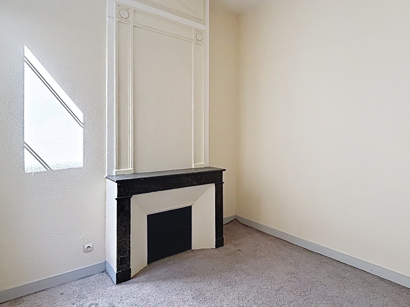Appartement à vendre - 2 pièces - 52m2 - Bordeaux (33000)