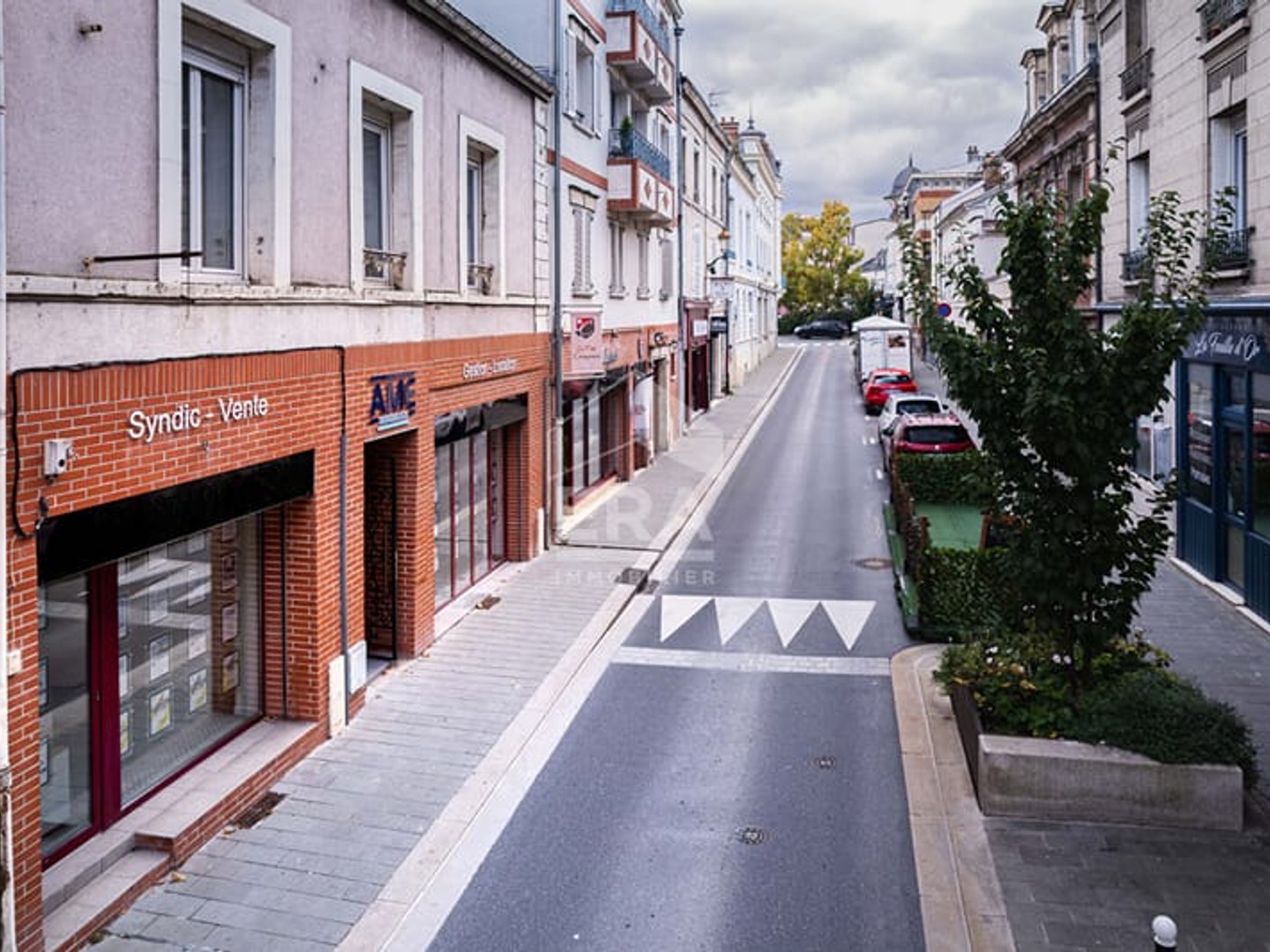 Fonds de commerce 3 pièces 62 m²