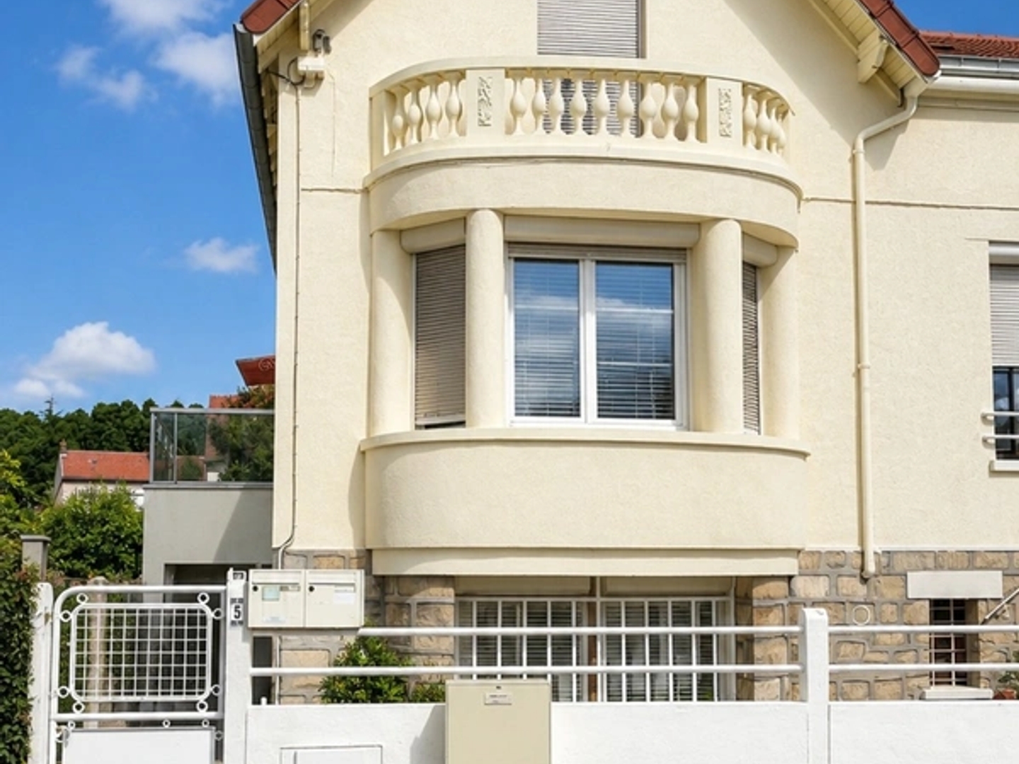 Appartement à vendre - 4 pièces - 119m2 - Saint-Leu-D'esserent (60340)