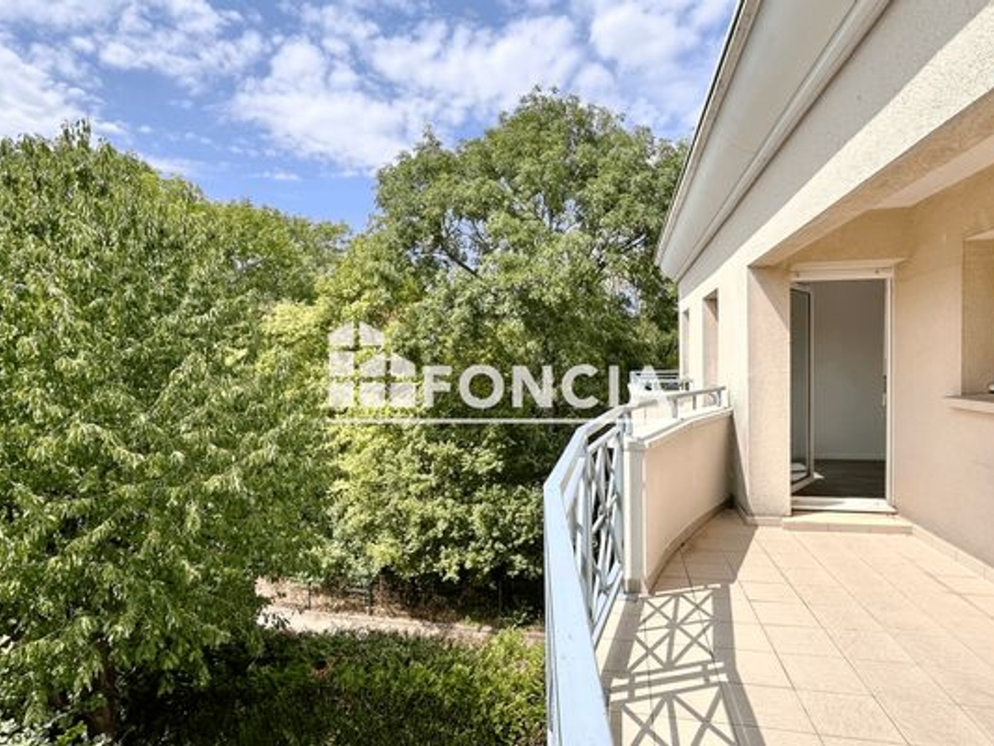 Appartement à vendre - 2 pièces - 43m2 - Marly-Le-Roi (78160)