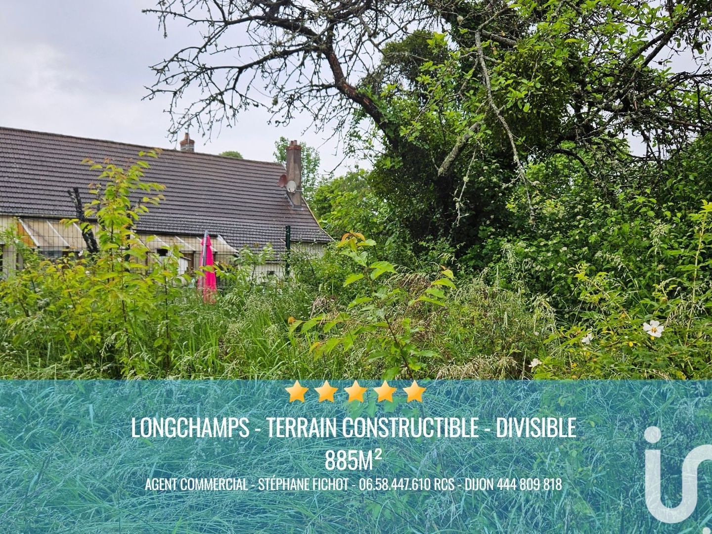 Terrain 885 m²