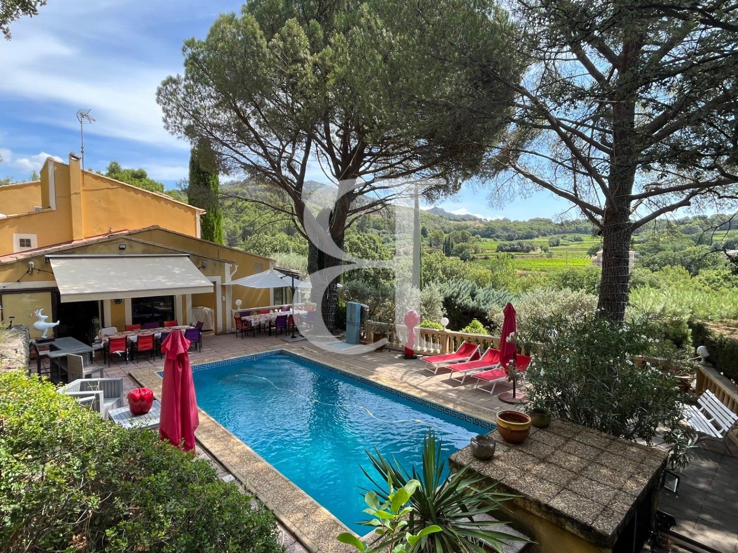 Charmante villa traditionnelle avec appartements indépendants ?