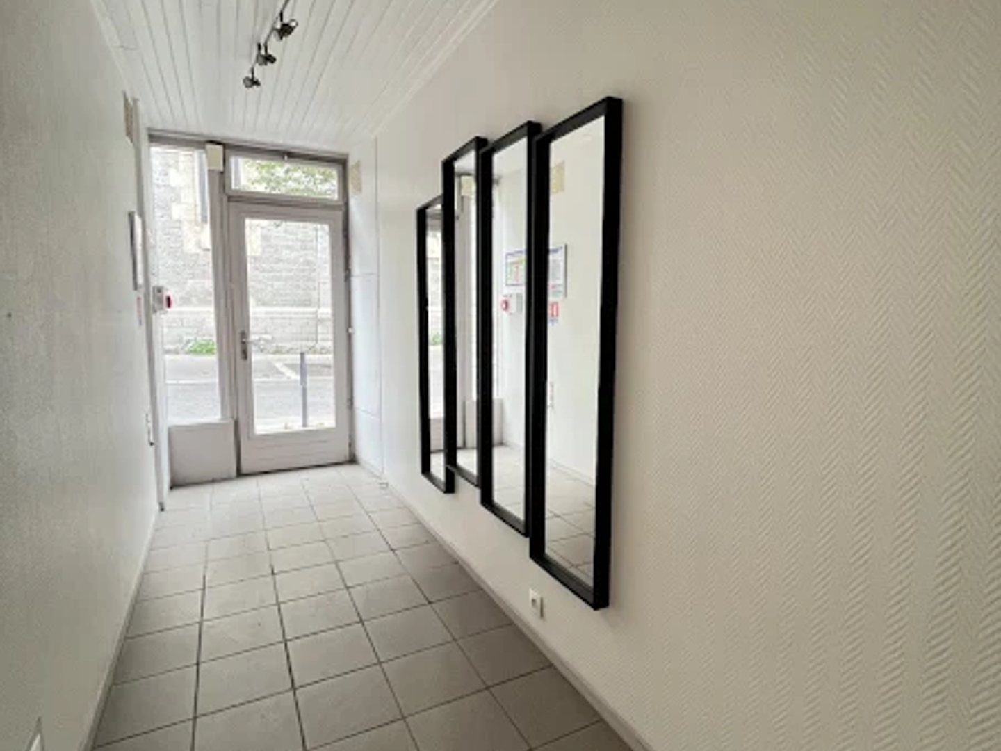 Bureaux à vendre - 3 pièces - 85m2 - Saint-Étienne (42000)