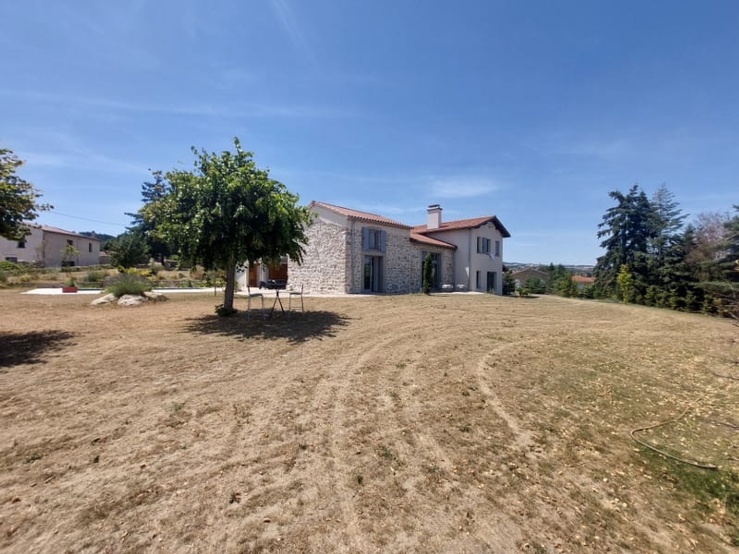 Maison à vendre - 5 pièces - 160m2 - Montbrison (42600)
