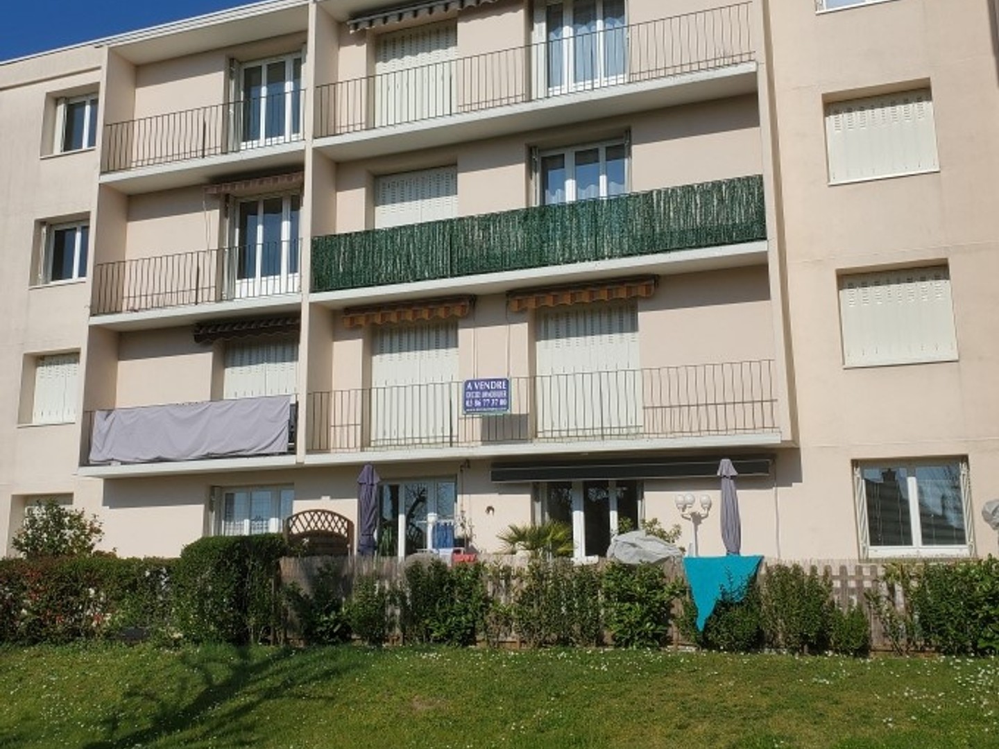 Proche Aron, appartement avec garage