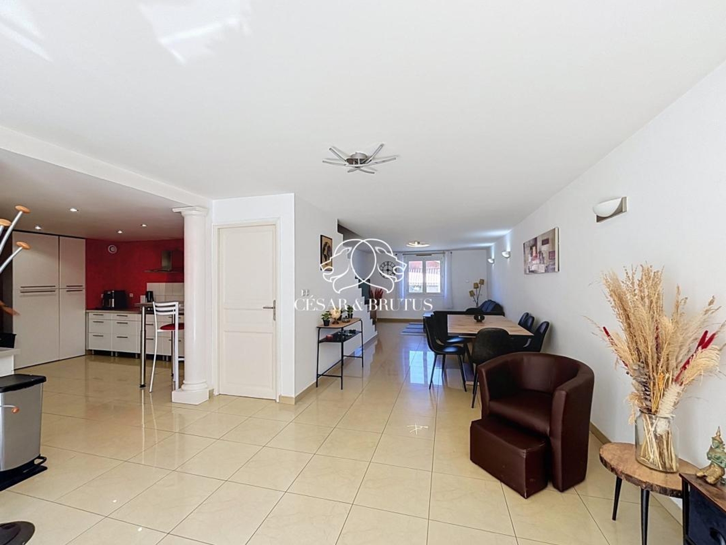 Appartement à vendre - 4 pièces - 113m2 - Villefranche-Sur-... (69400)