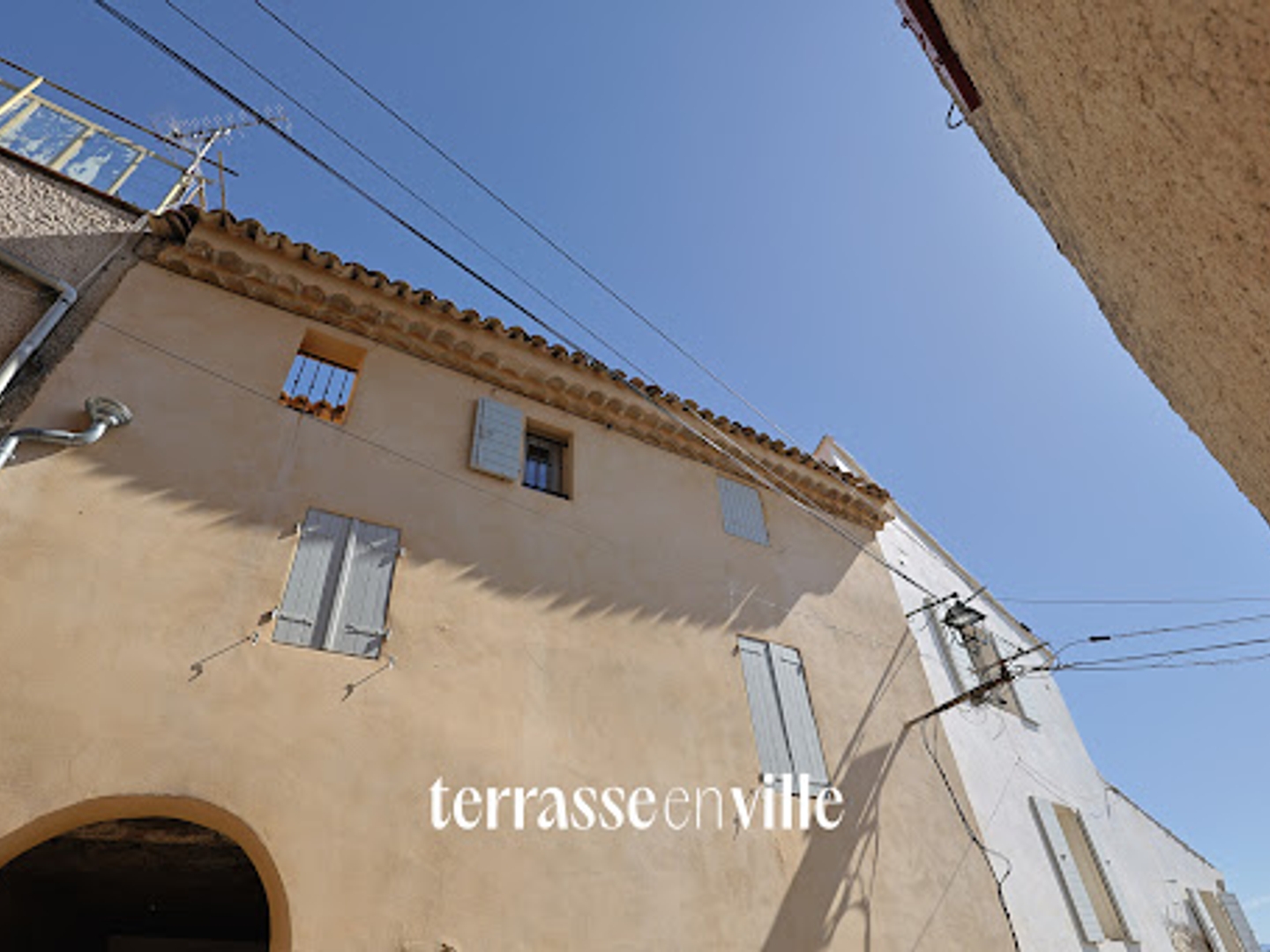 Appartement à vendre - 3 pièces - 73m2 - Éguilles (13510)