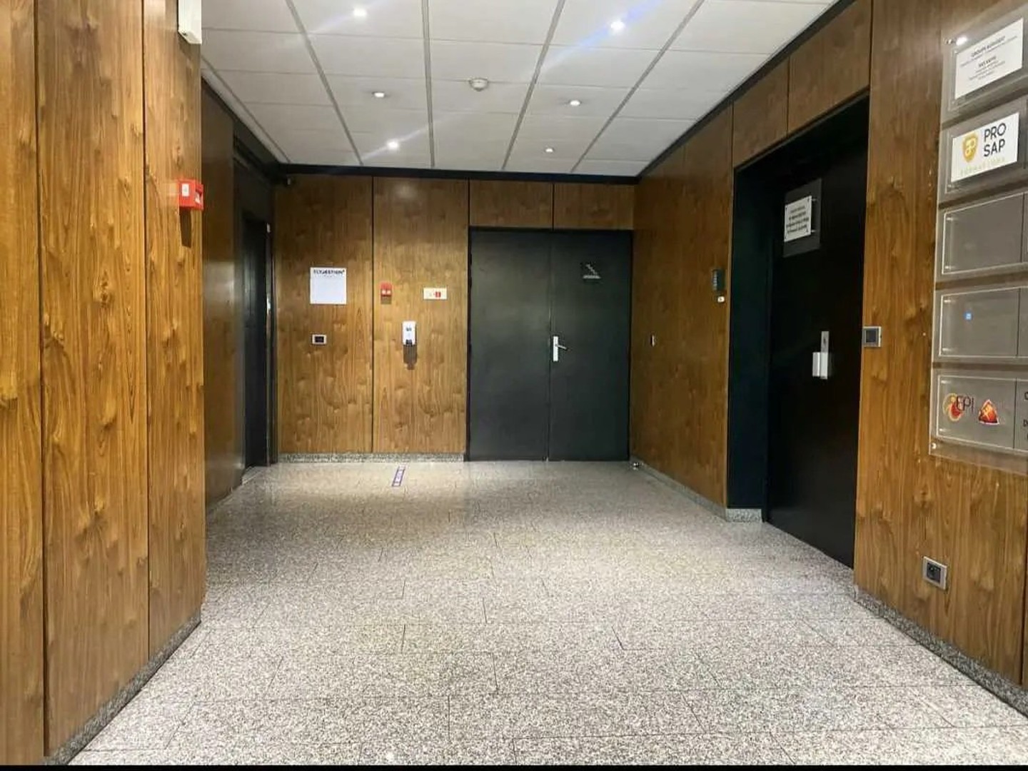 Autre à louer - 212m2 - Lyon 3eme Arrondi... (69003)