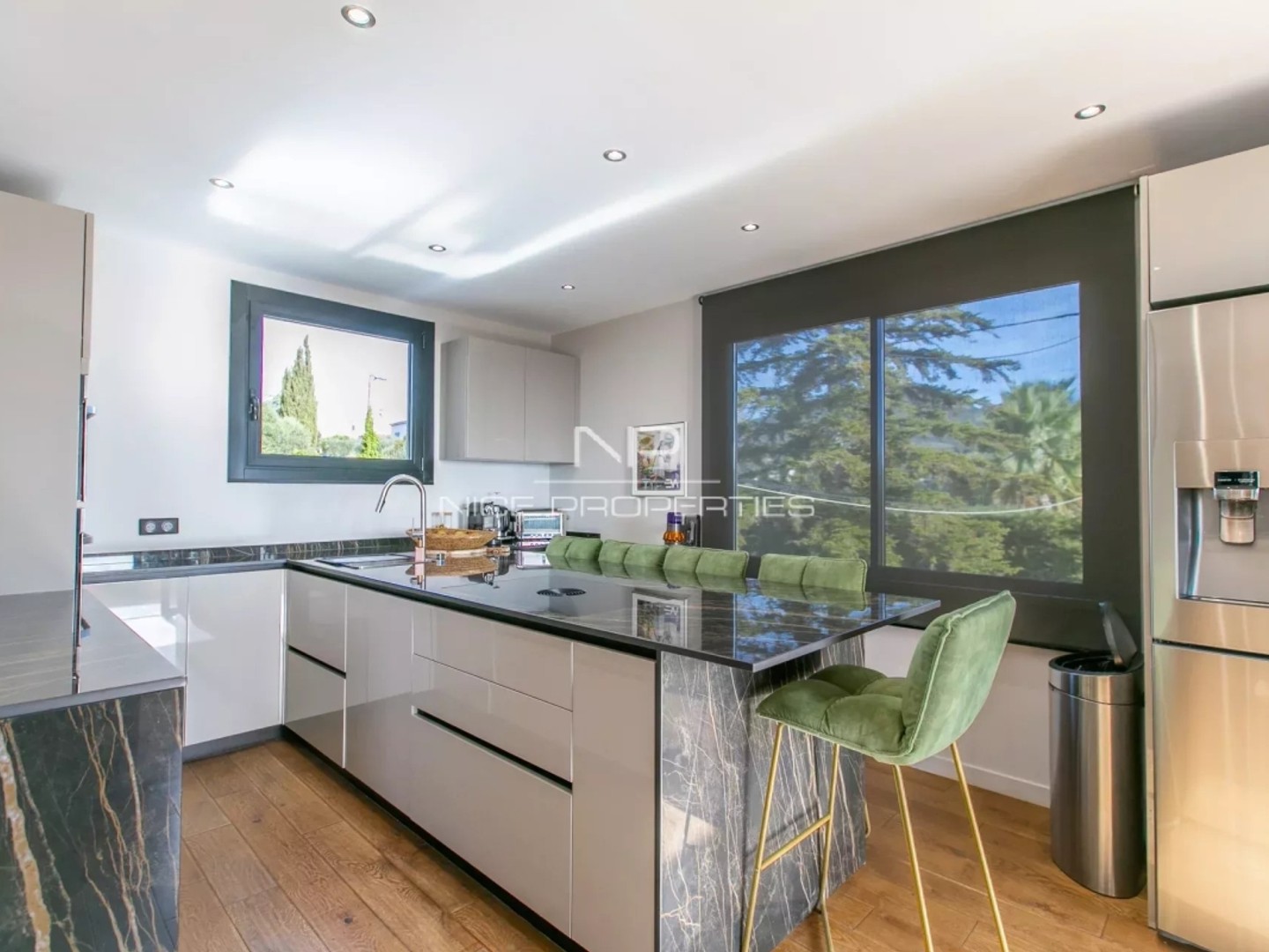 Maison à vendre - 4 pièces - 150m2 - Colomars (06670)