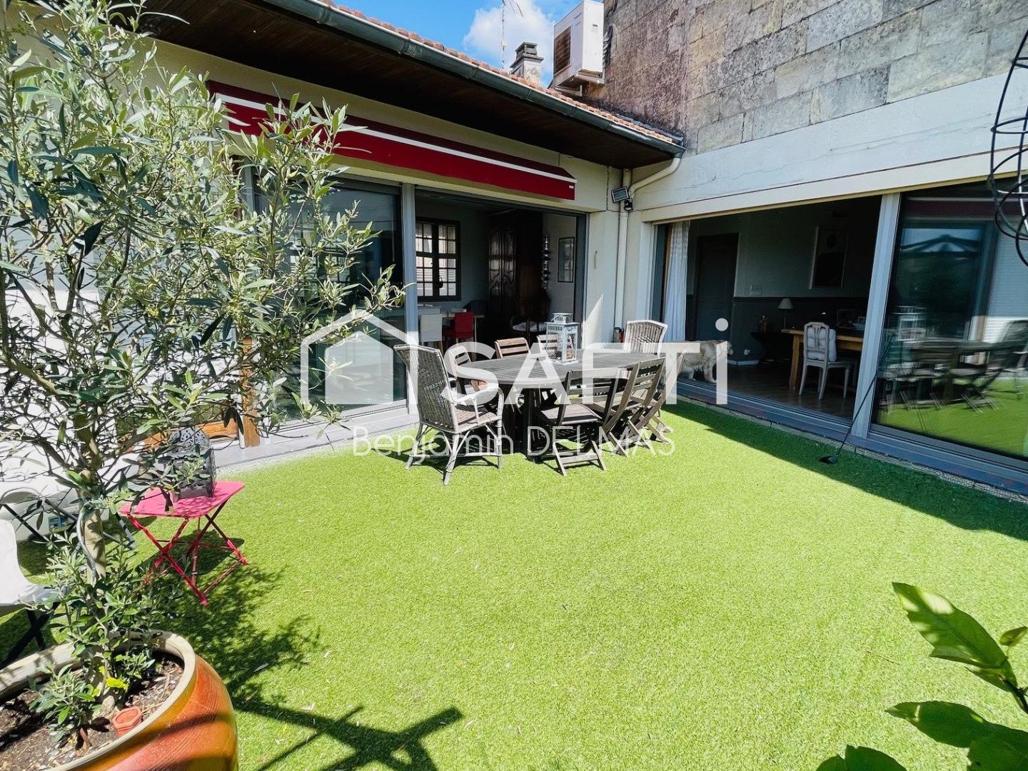 Vente Maison 6 Pièces 246 m²