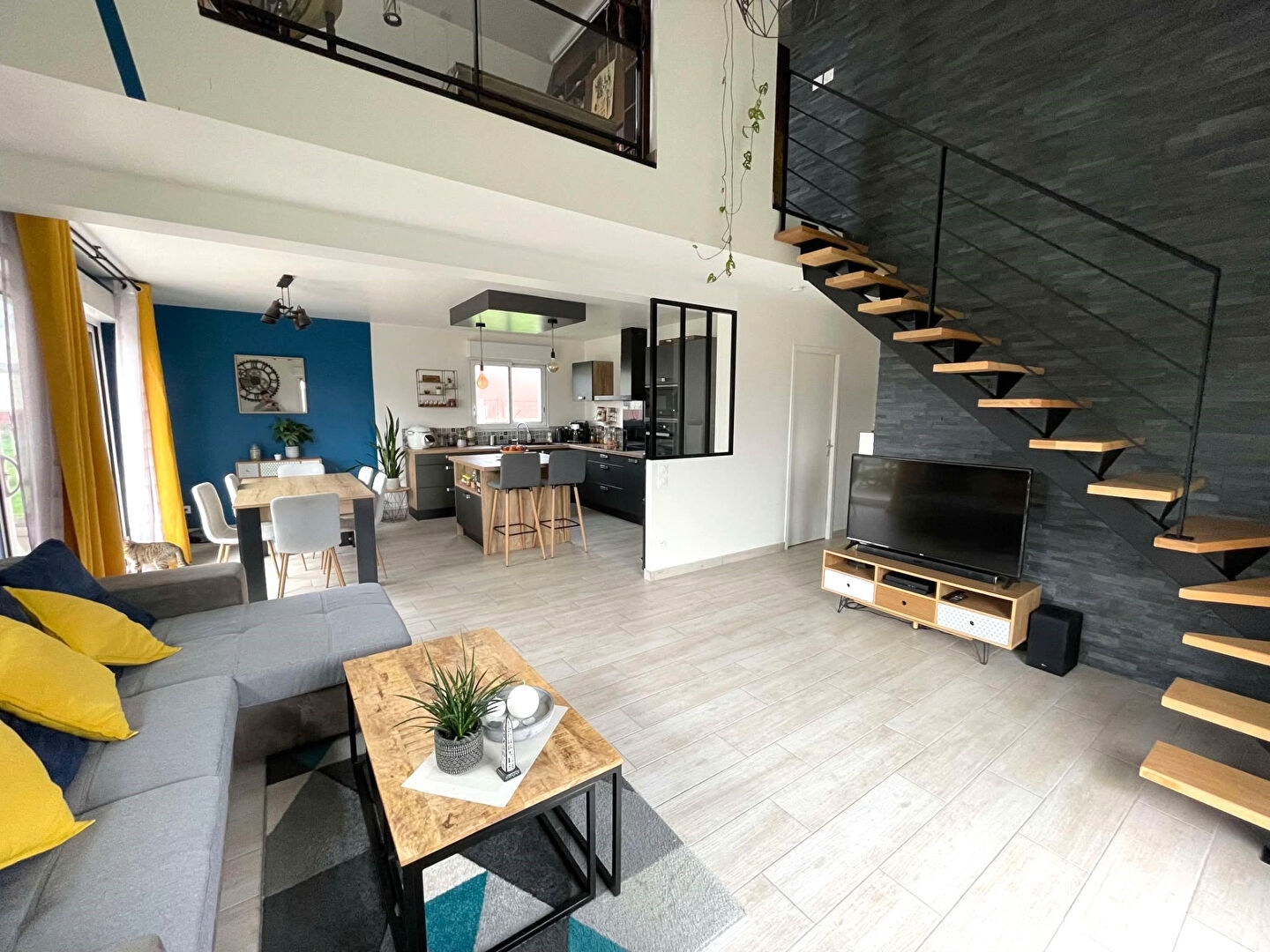 Maison 5 pièces 115 m² - FEUGUEROLLES BULLY