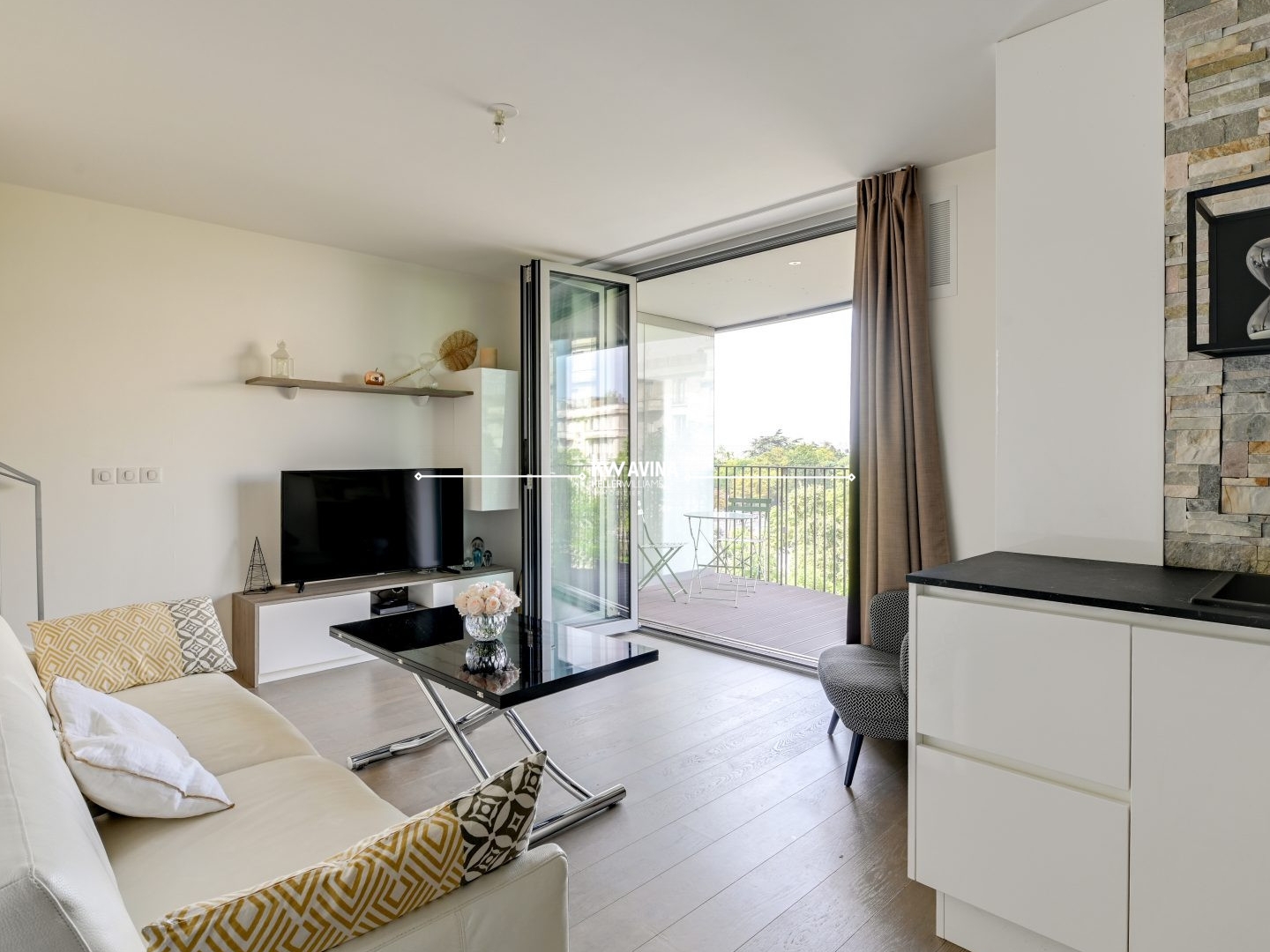 Appartement à vendre - 2 pièces - 55m2 - Paris 16e (75016)