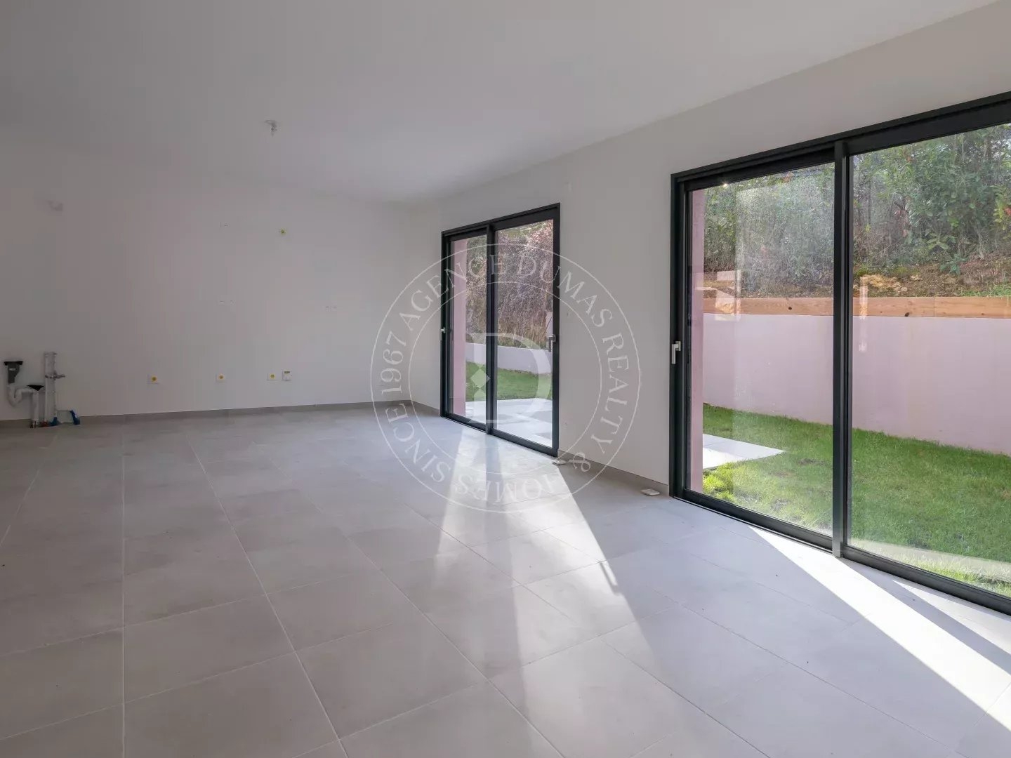 Maison à vendre - 3 pièces - 74m2 - Villefranche-Sur-Mer (06230)