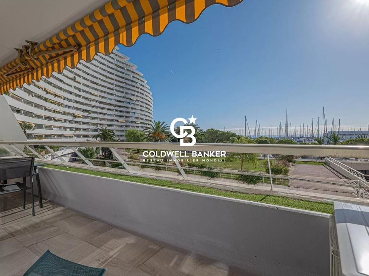 Appartement à vendre - 3 pièces - 68m2 - Villeneuve-Loubet (06270)