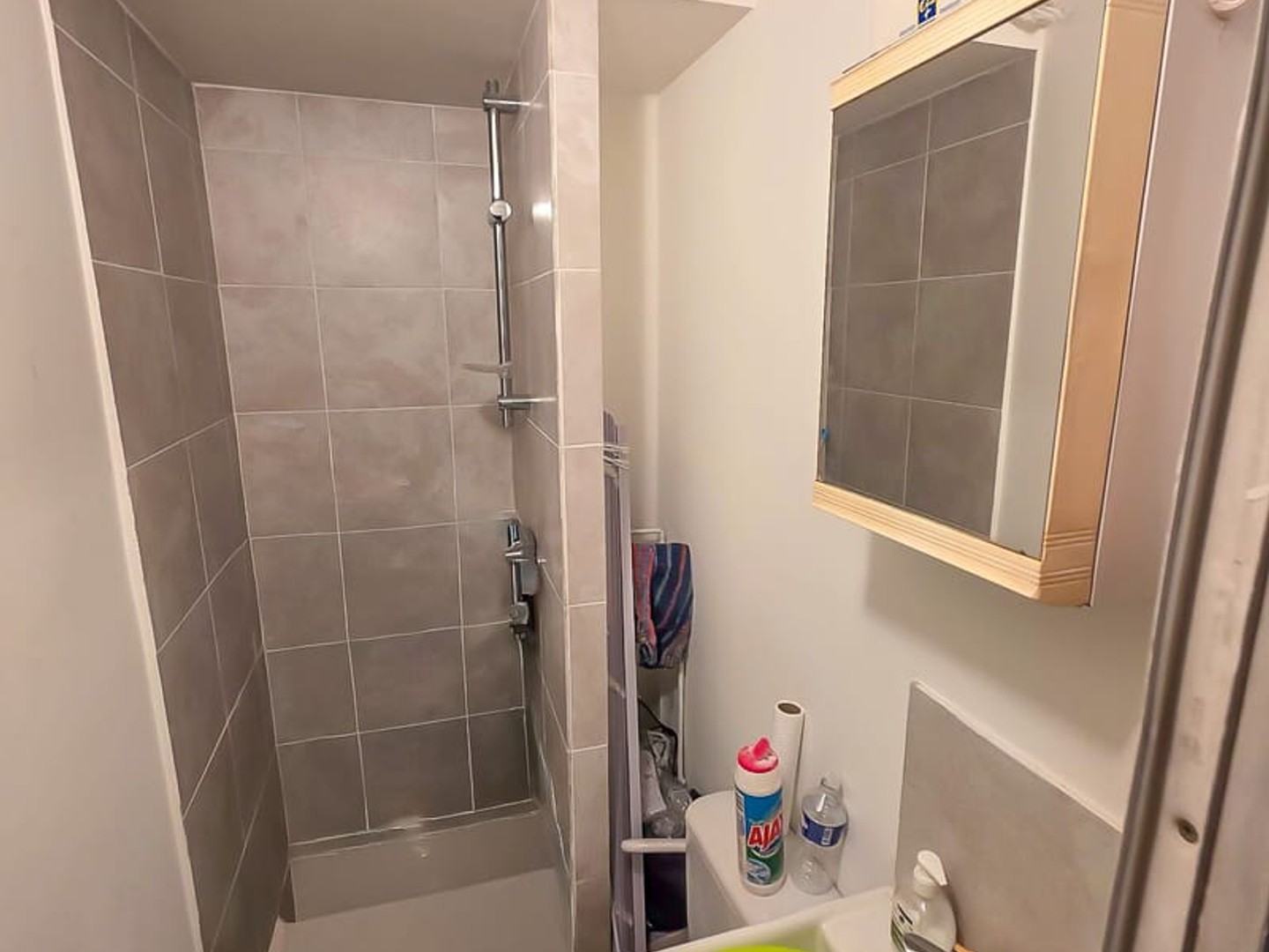 Magasin à vendre - 1 pièce - 18m2 - Tours (37000)