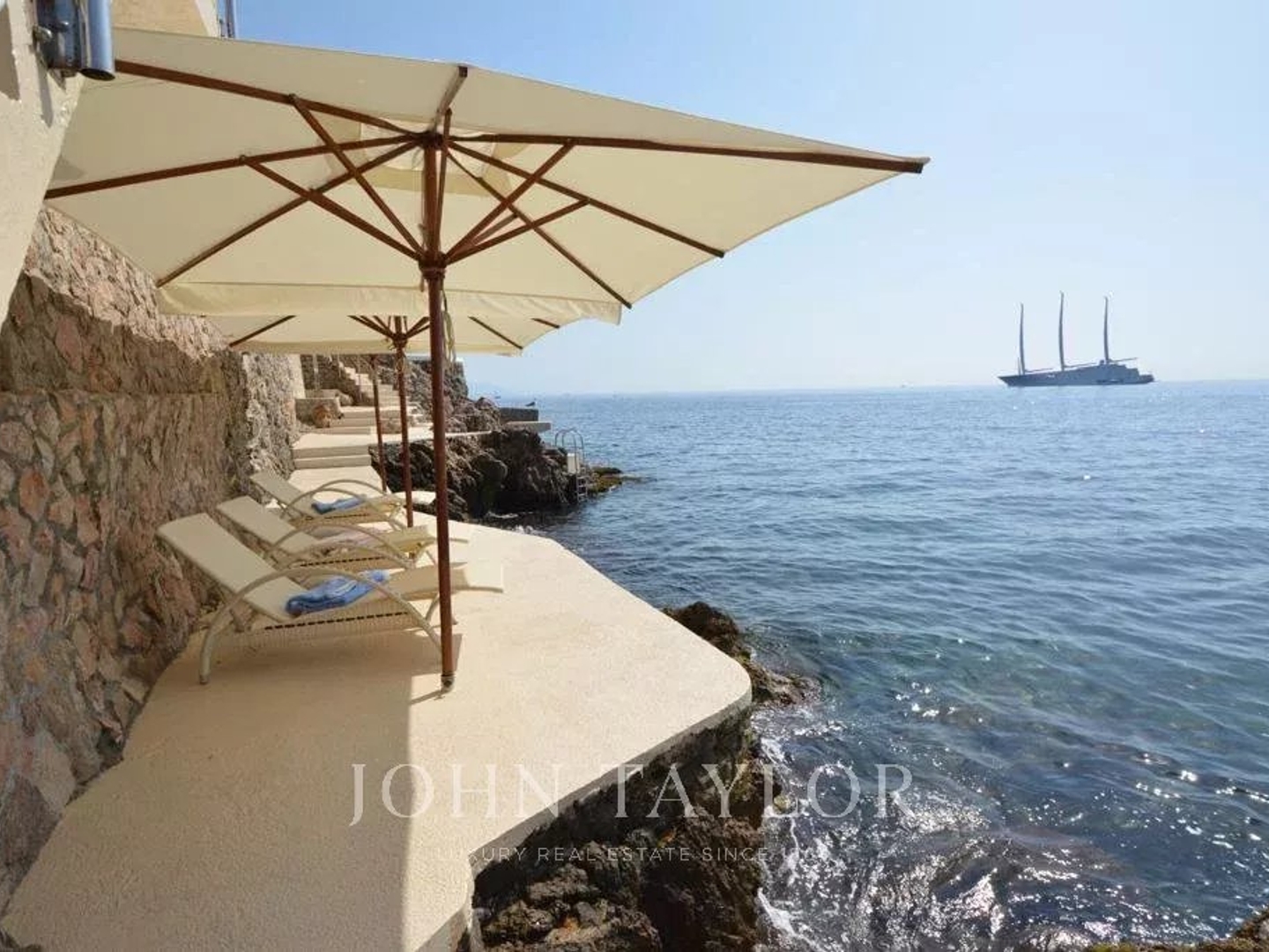 Maison à vendre - 230m2 - Antibes (06160)