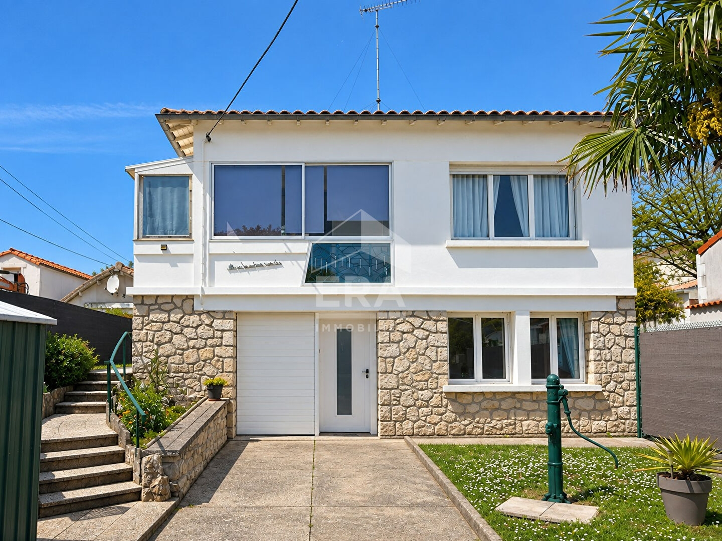 Maison 12 pièces 277 m²