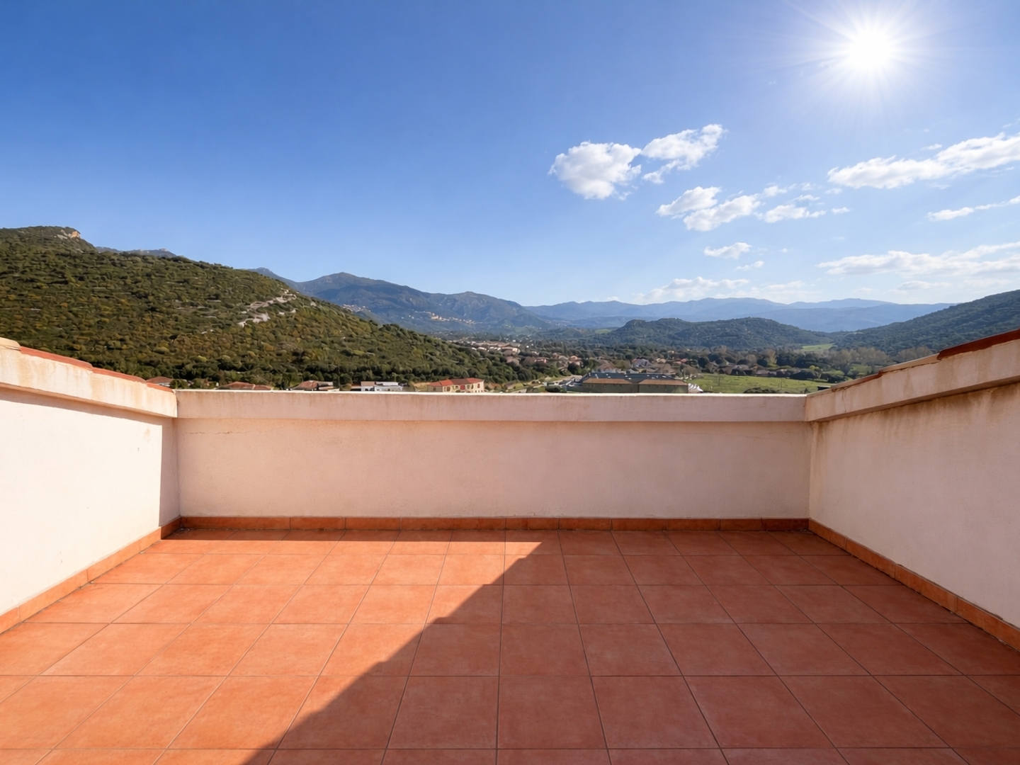 A VENDRE-T2 en duplex 41.66 m2, terrasse et jardin- OLETTA