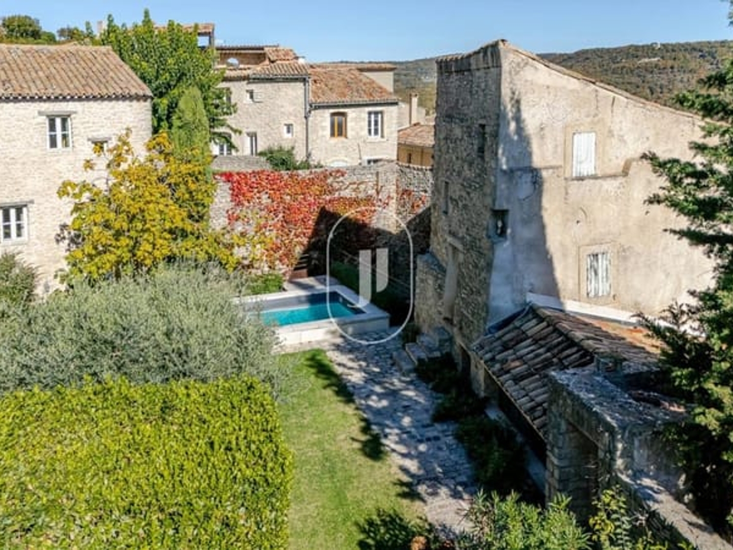 Appartement à vendre - 10 pièces - 335m2 - Saint-Martin-De-C... (84750)