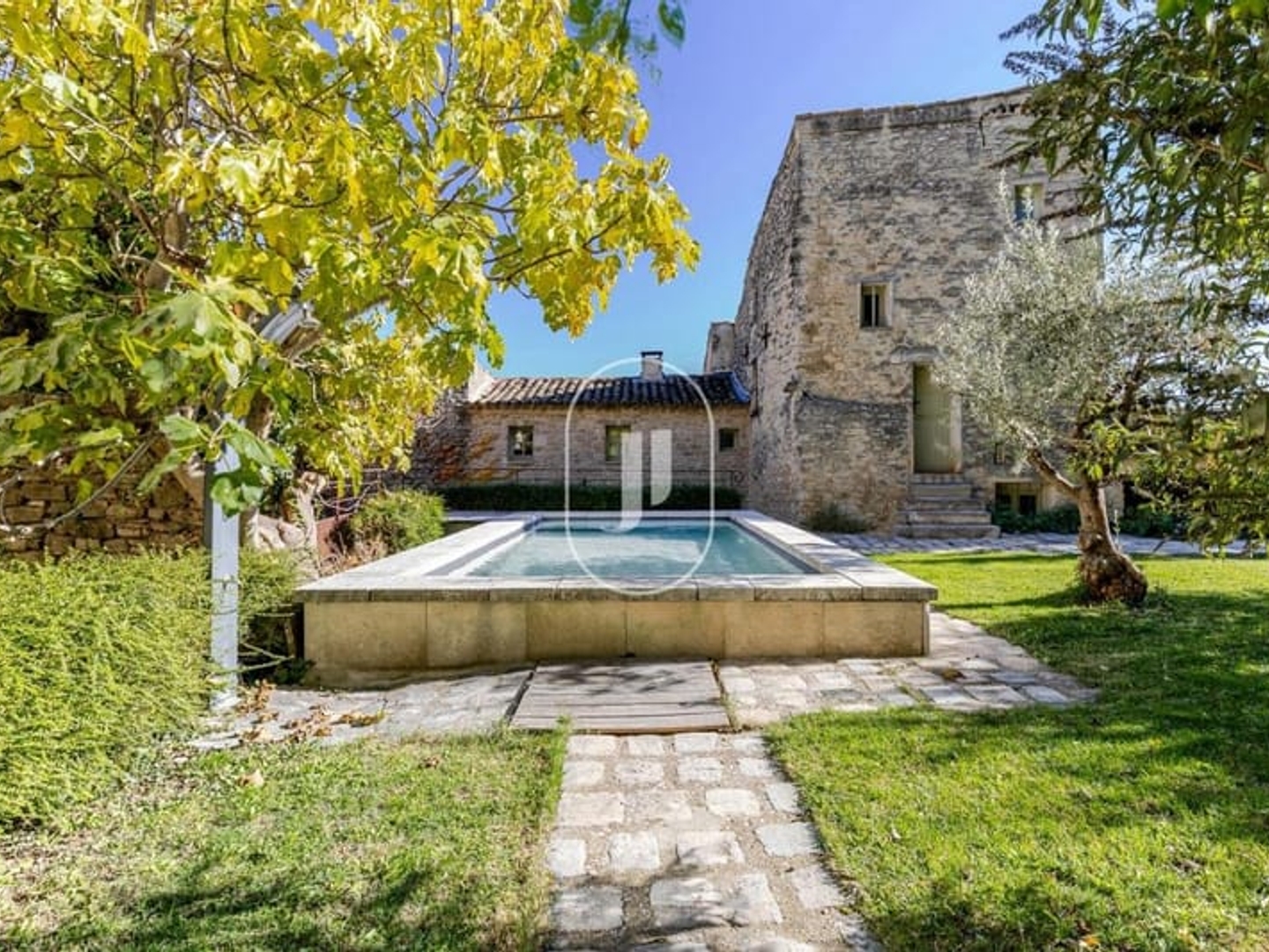 Appartement à vendre - 10 pièces - 335m2 - Saint-Martin-De-C... (84750)