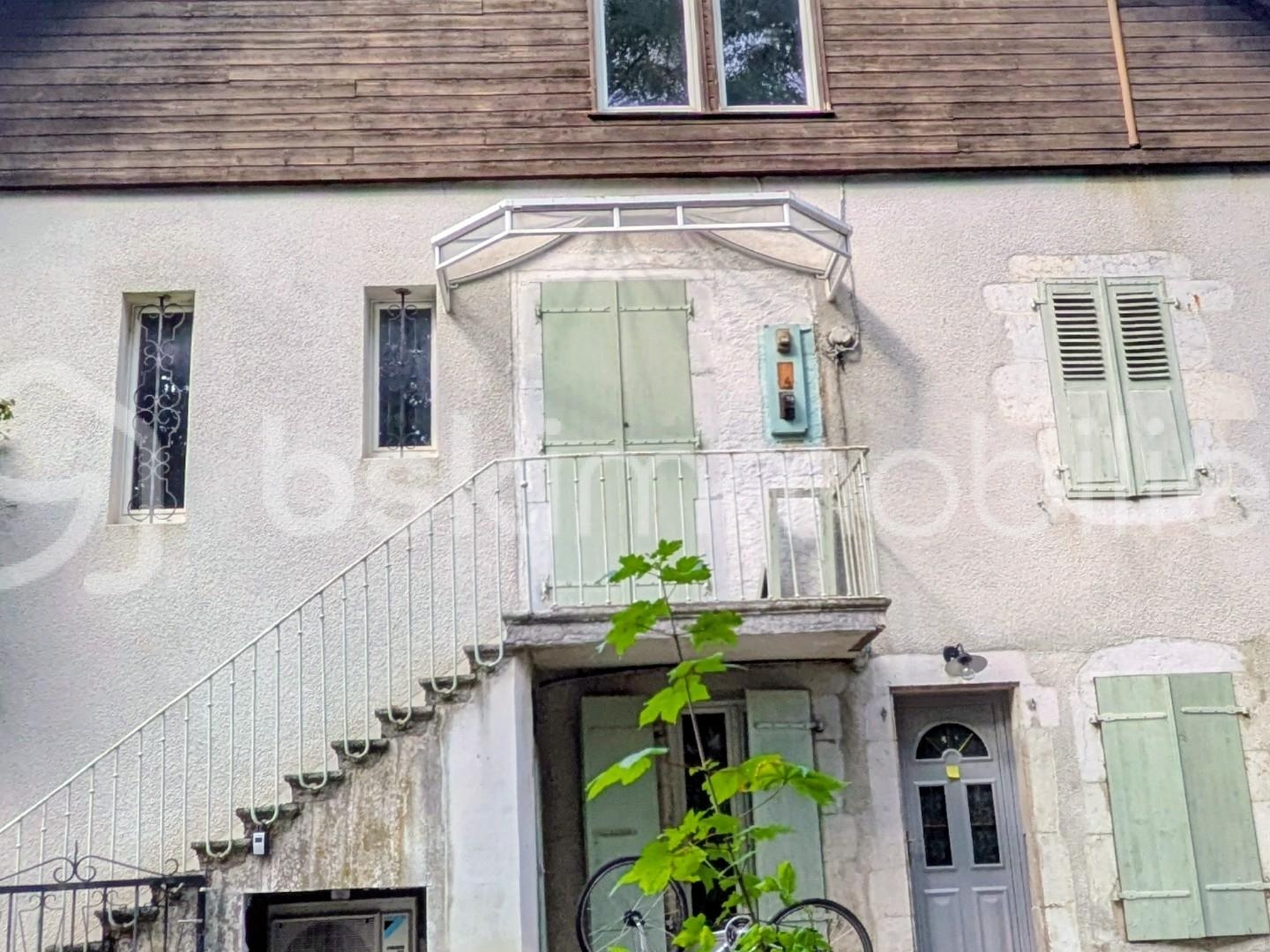 Appartement 3 pièces 130 m²