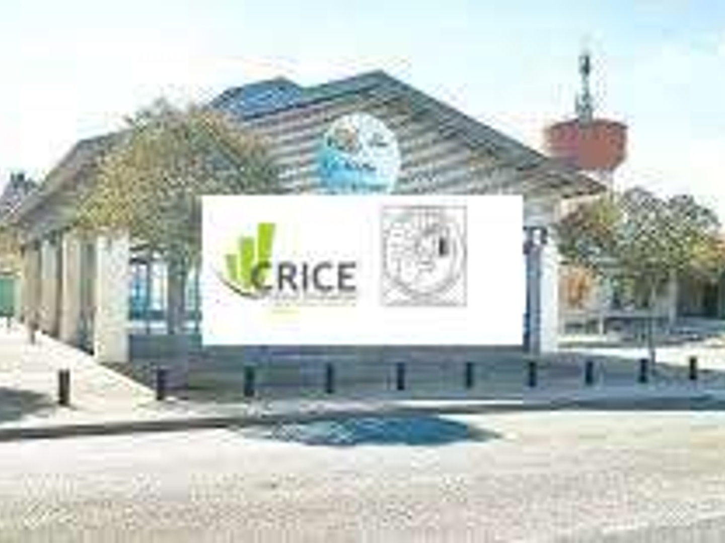 LOCAL COMMERCIAL A VENDRE