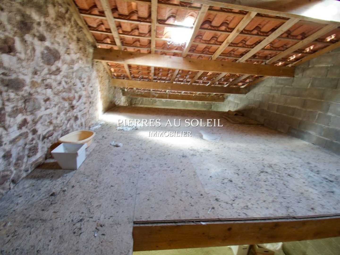 Parking / garage / box à vendre - La Tour-Sur-Orb (34260)