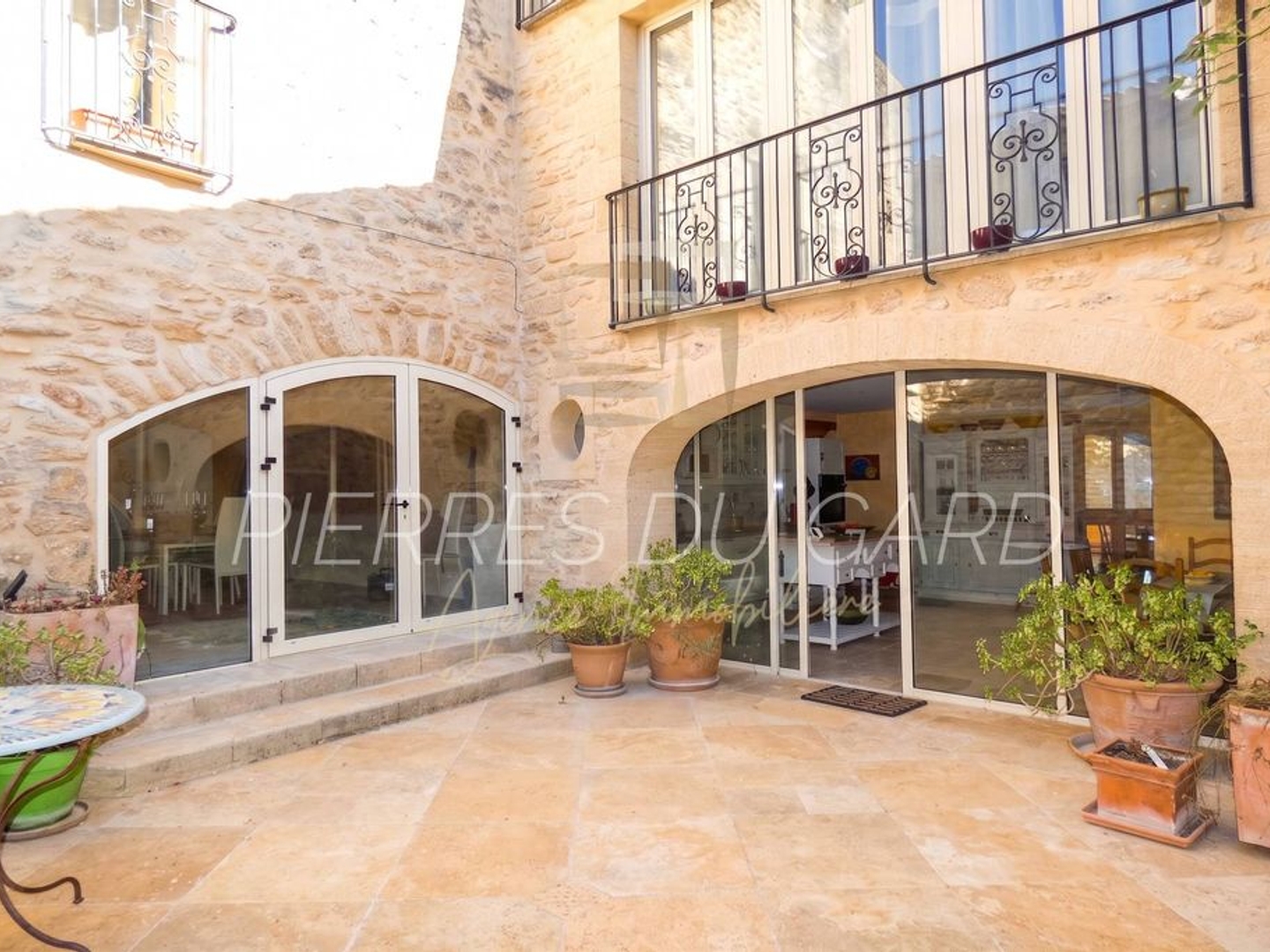 Maison à vendre - 10 pièces - 270m2 - Vers-Pont-Du-Gard (30210)