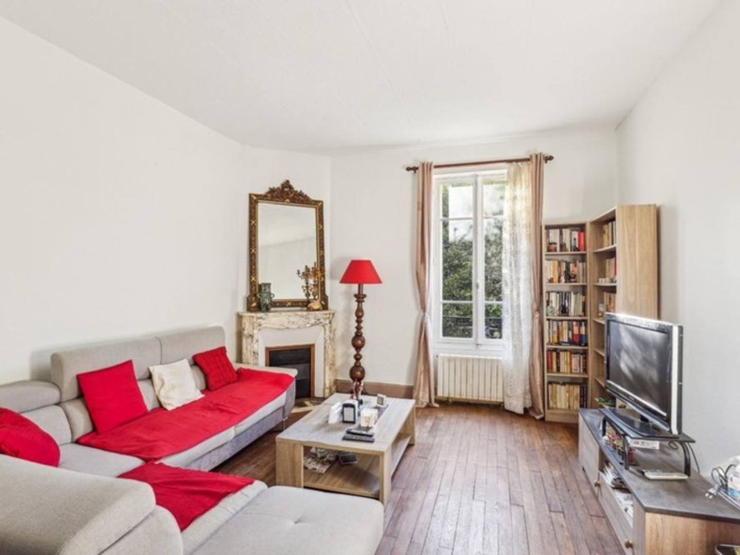 VICHY (03200) - MAISON DE VILLE À ÉTAGE - QUARTIER CALME - JARDIN