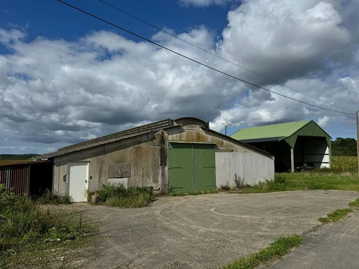 HANGAR 1000 m² LANGUIDIC