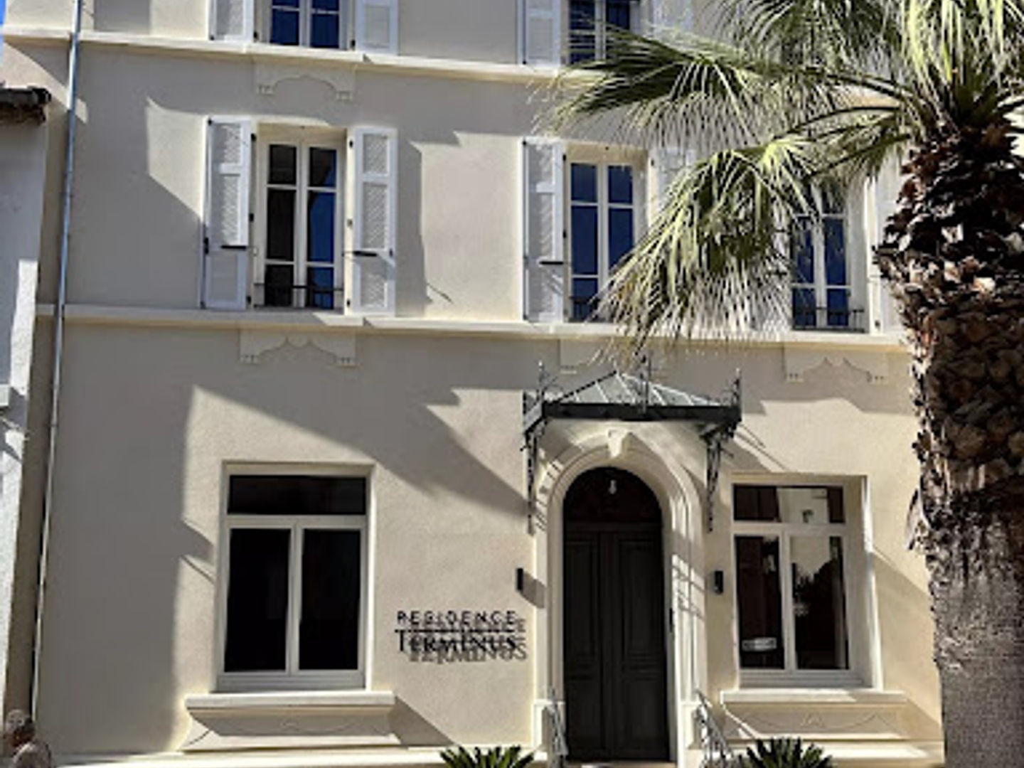 Maison à vendre - 8 pièces - 320m2 - Sainte-Maxime (83120)