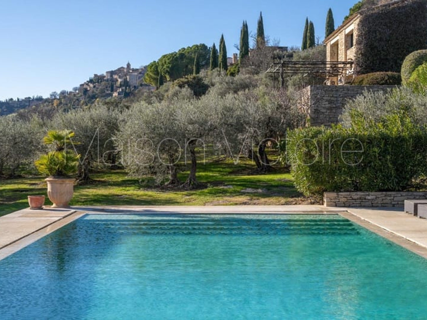 Maison à vendre - 11 pièces - 333m2 - Gordes (84220)