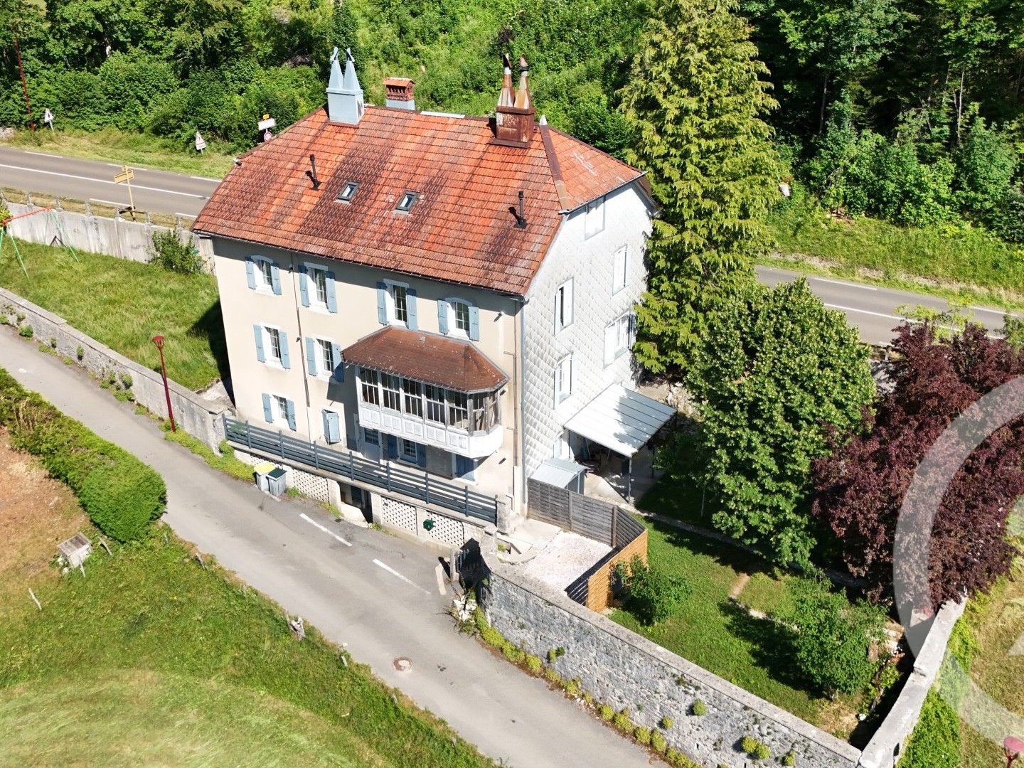 Maison 10 pièces 650 m²